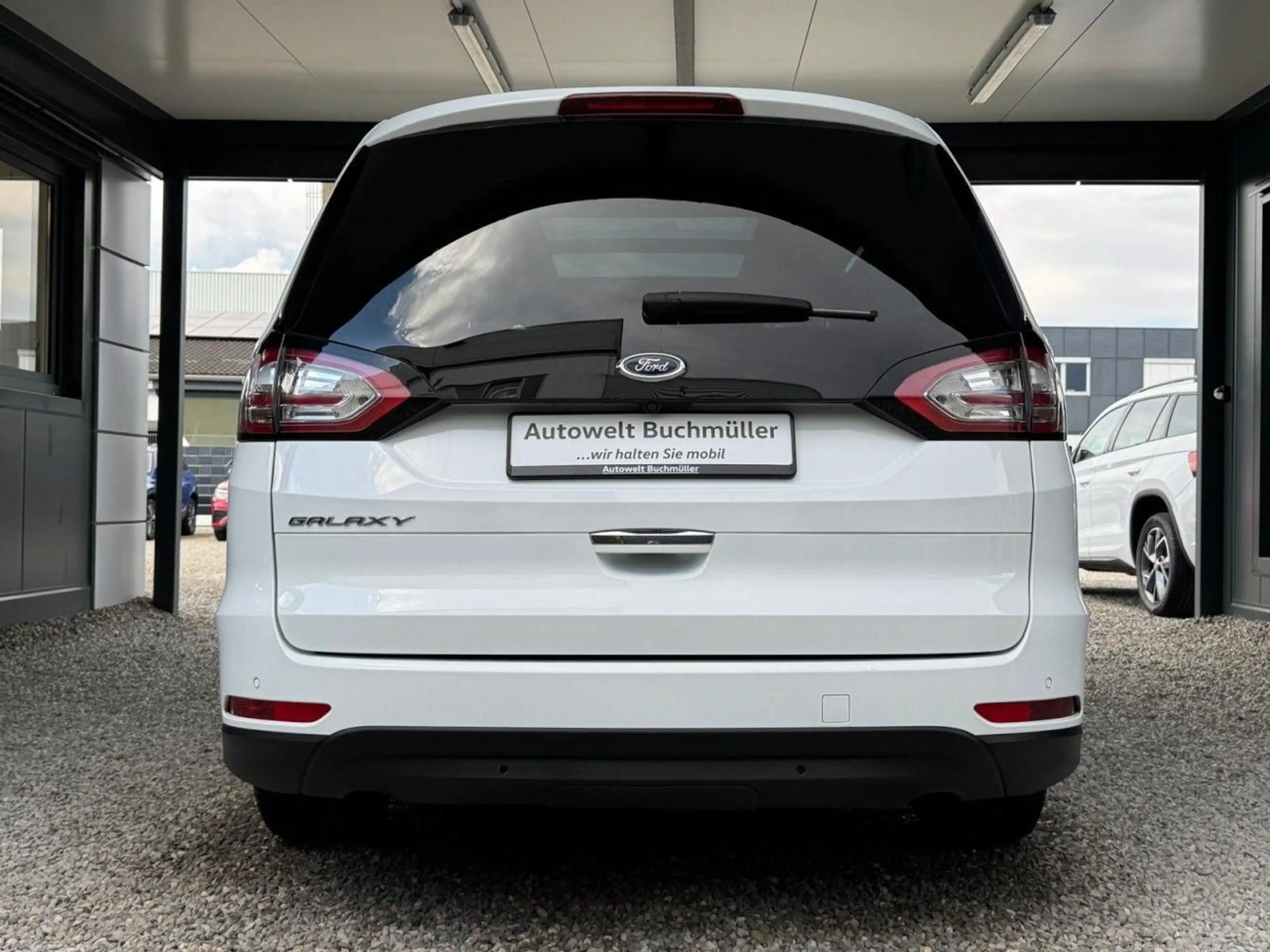 Ford Galaxy 2.0 EcoBlue AUTO,7-SITZER,AHK,LED,WINTERP — photo 4