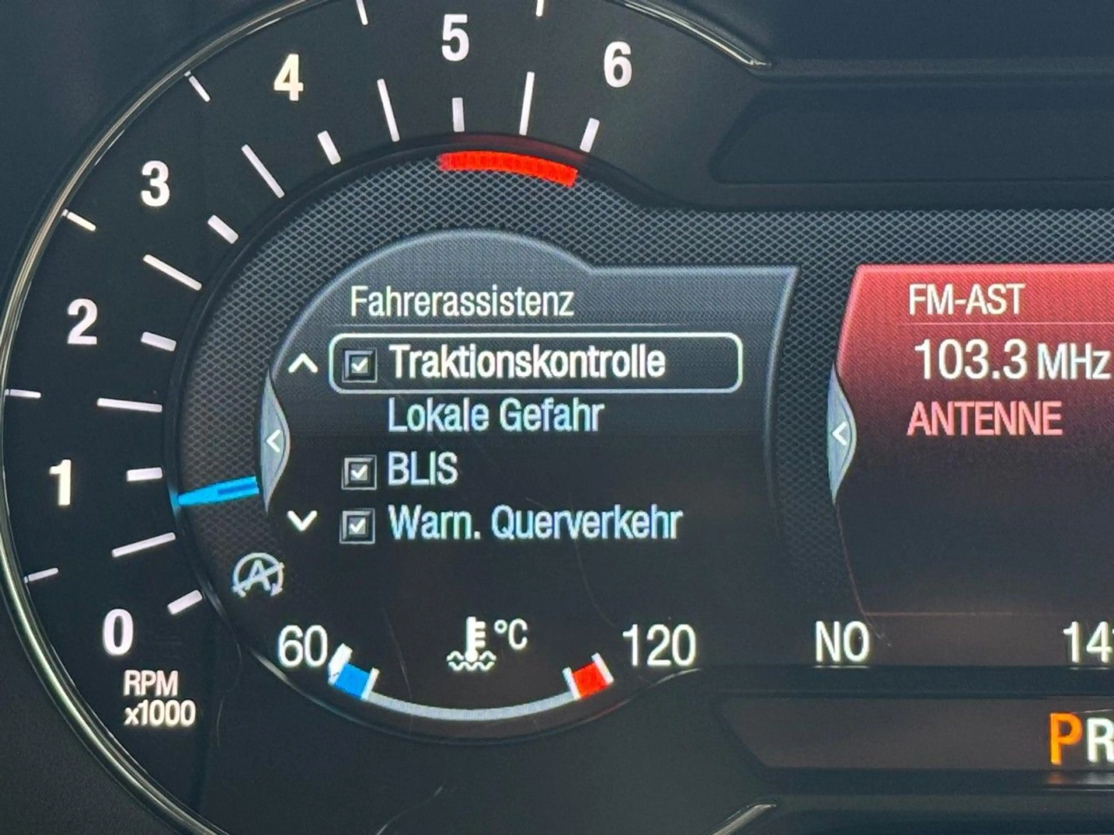 Ford Galaxy 2.0 EcoBlue AUTO,7-SITZER,AHK,LED,WINTERP — photo 15