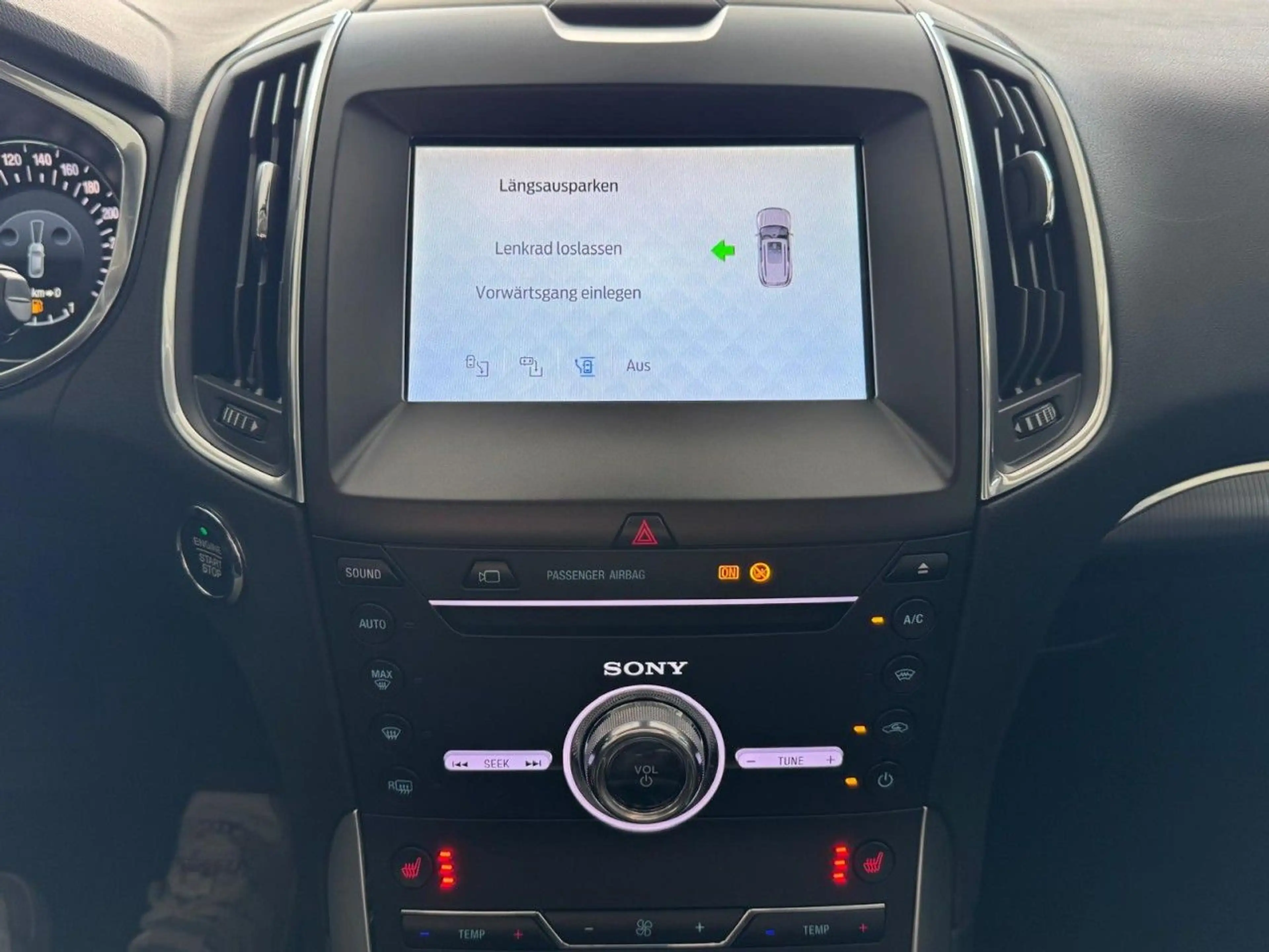 Ford Galaxy 2.0 EcoBlue AUTO,7-SITZER,AHK,LED,WINTERP — photo 14