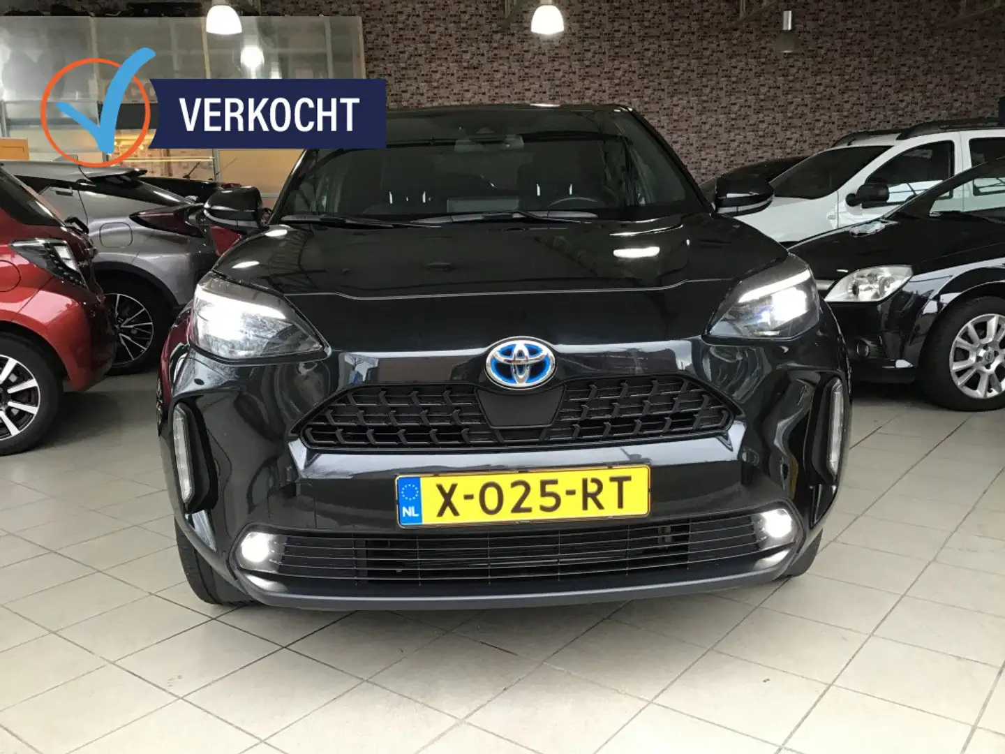 Toyota Yaris Cross 1.5 Hybrid Bns Plus Negro - 1