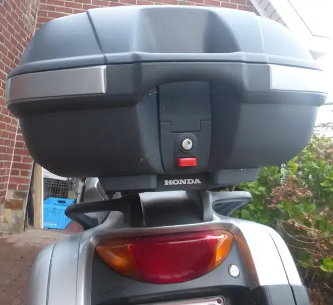 Honda NT 650 - foto 7