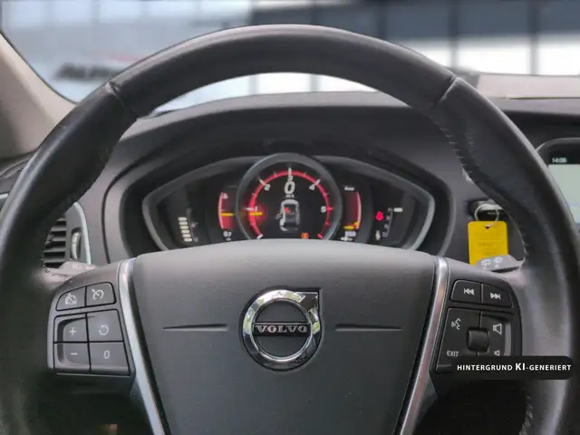 Volvo V40 Cross Country view 15