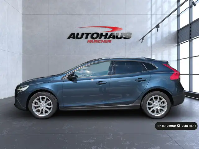 Volvo V40 Cross Country view 10