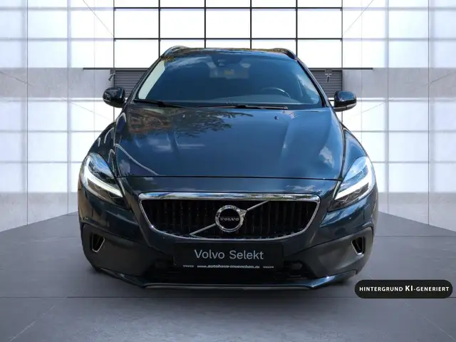 Volvo V40 Cross Country view 9