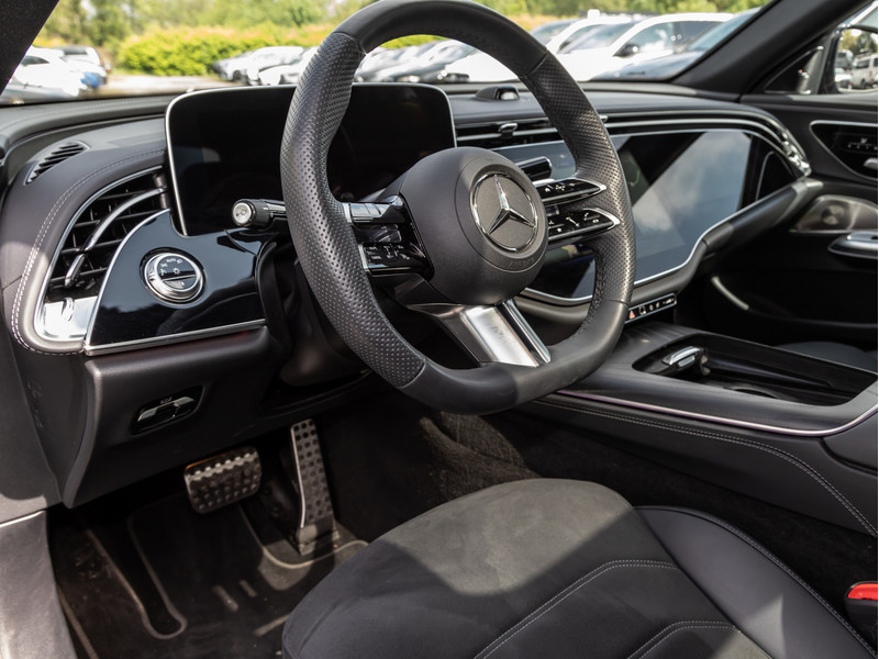 Mercedes-Benz E 220 d 4MATIC Limousine AMG-Sport+Burm+Pano+360 — photo 11