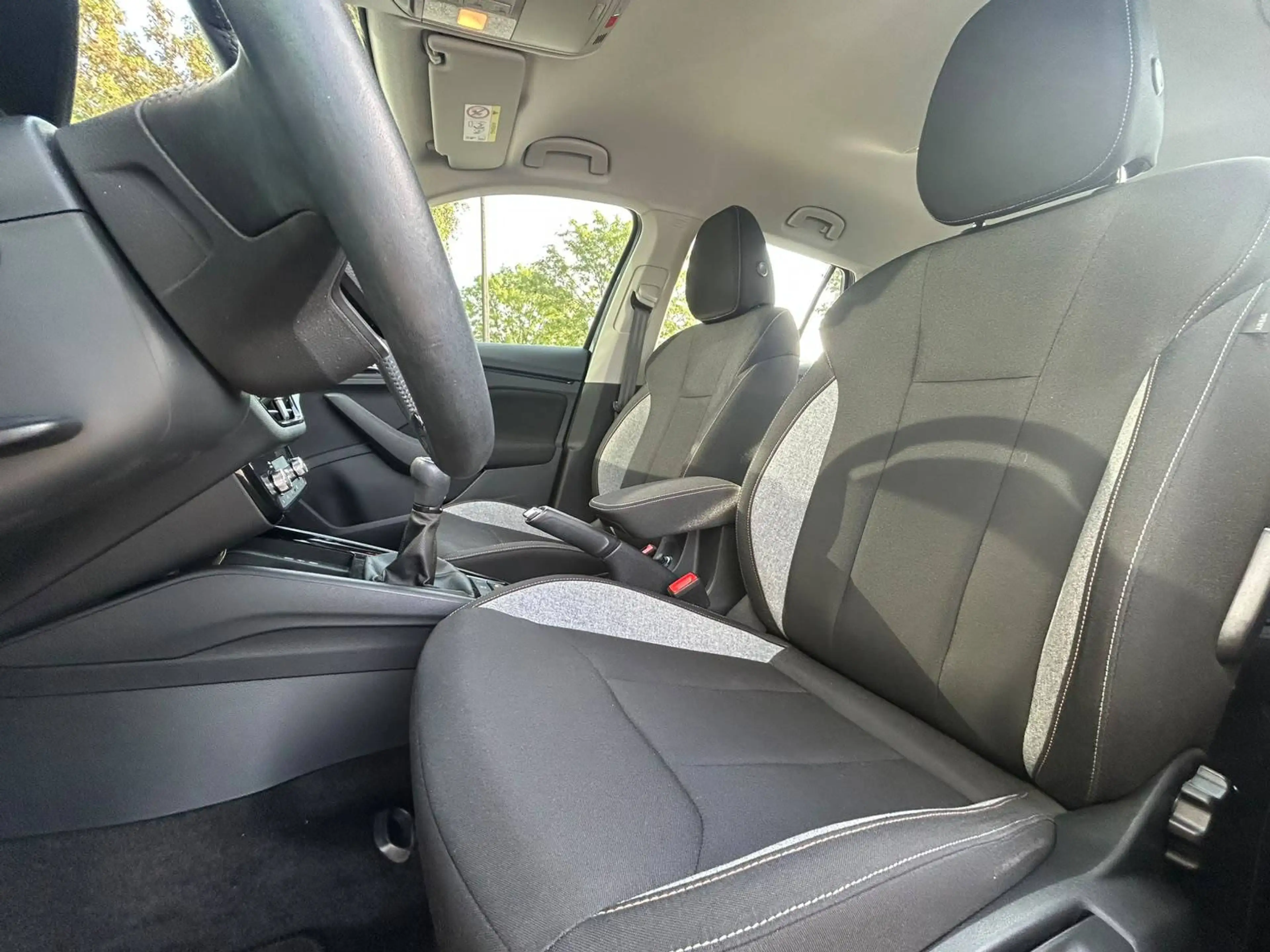 Skoda Kamiq Kamiq 1.0TSI - CarPlay - Attache remorque - GARANTIE — photo 12