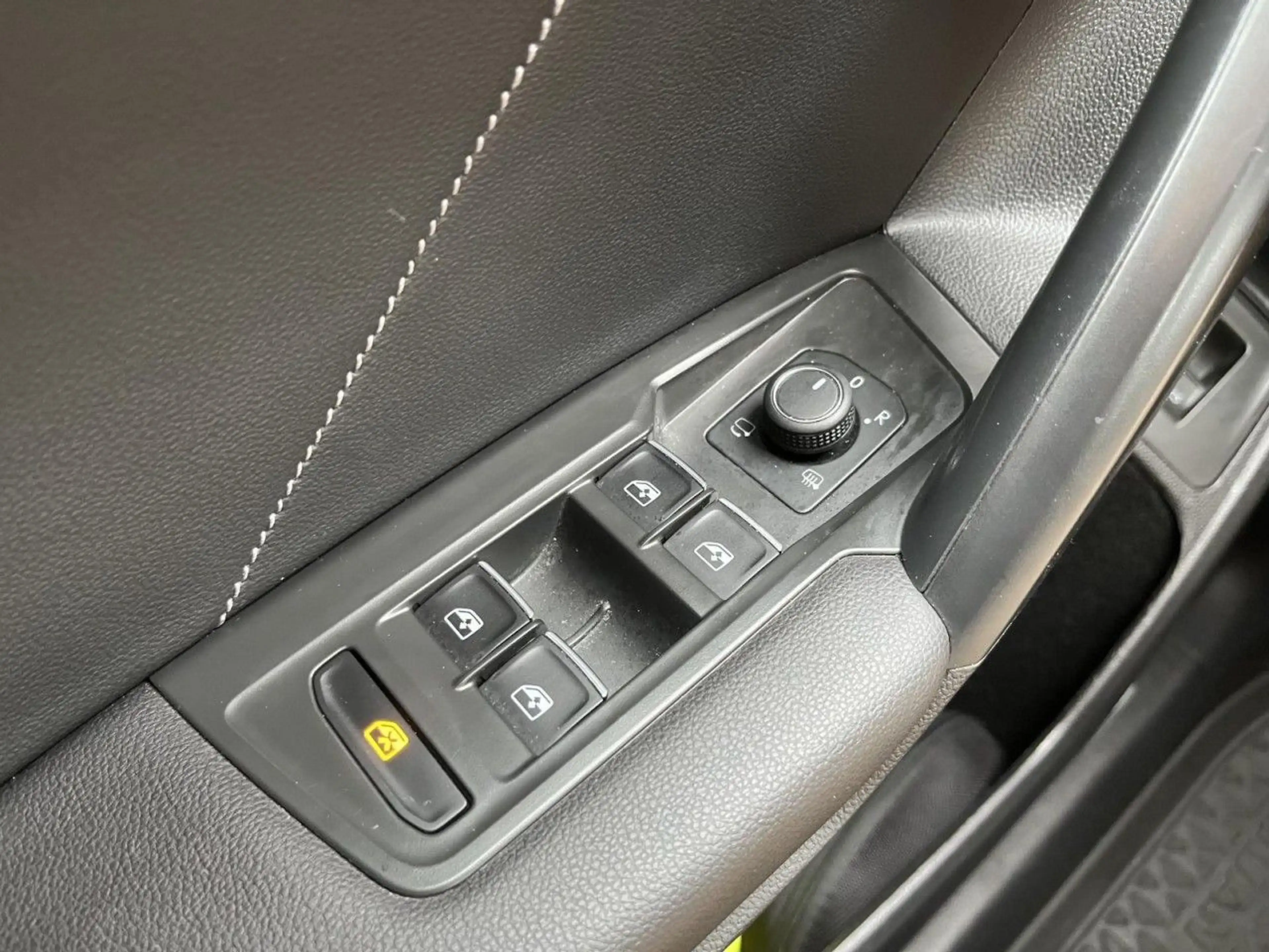 Volkswagen Tiguan Allspace 2,0 TDI DSG 4Motion R-Line Black — photo 12