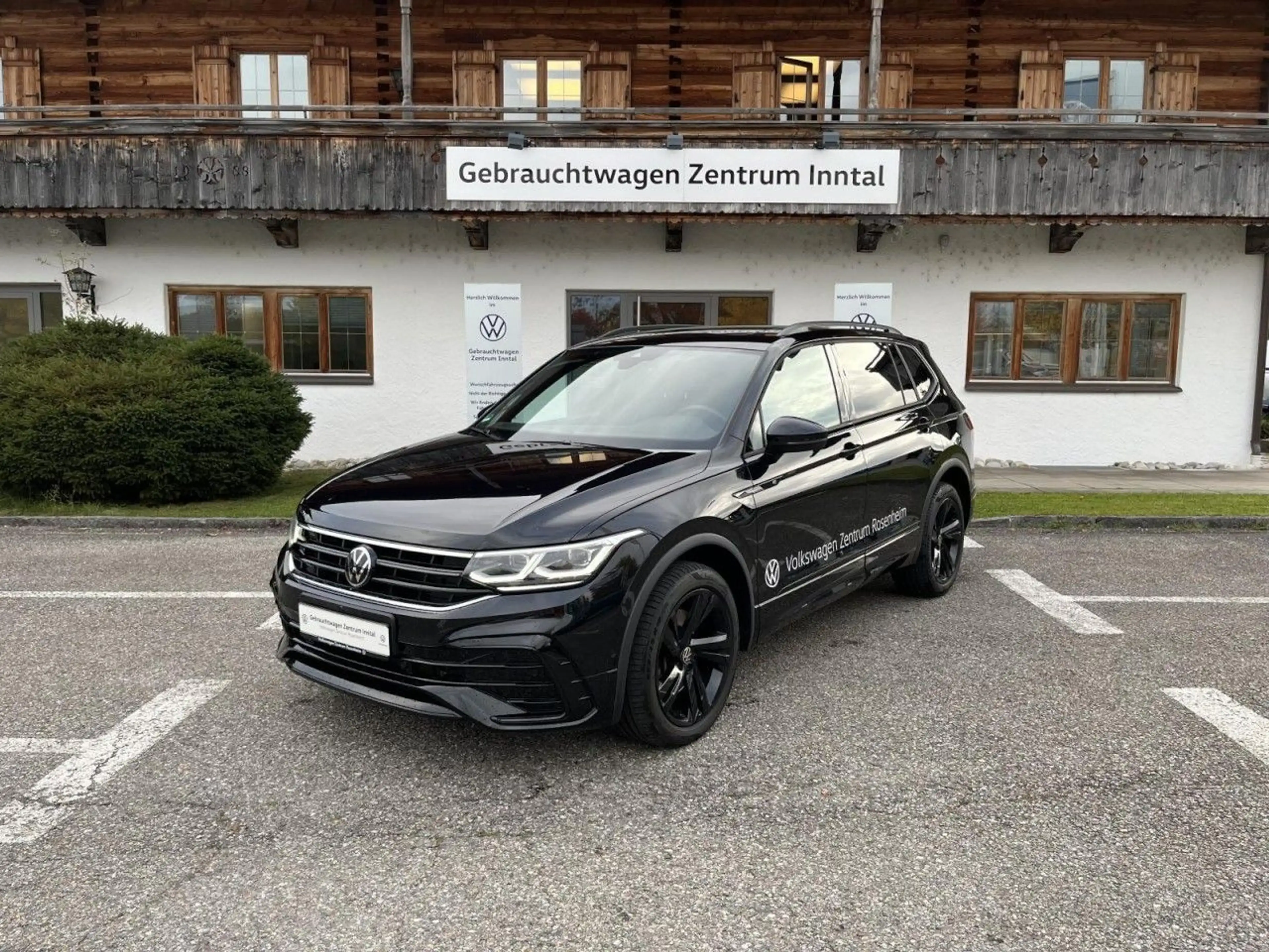 Volkswagen Tiguan Allspace 2,0 TDI DSG 4Motion R-Line Black — photo 2