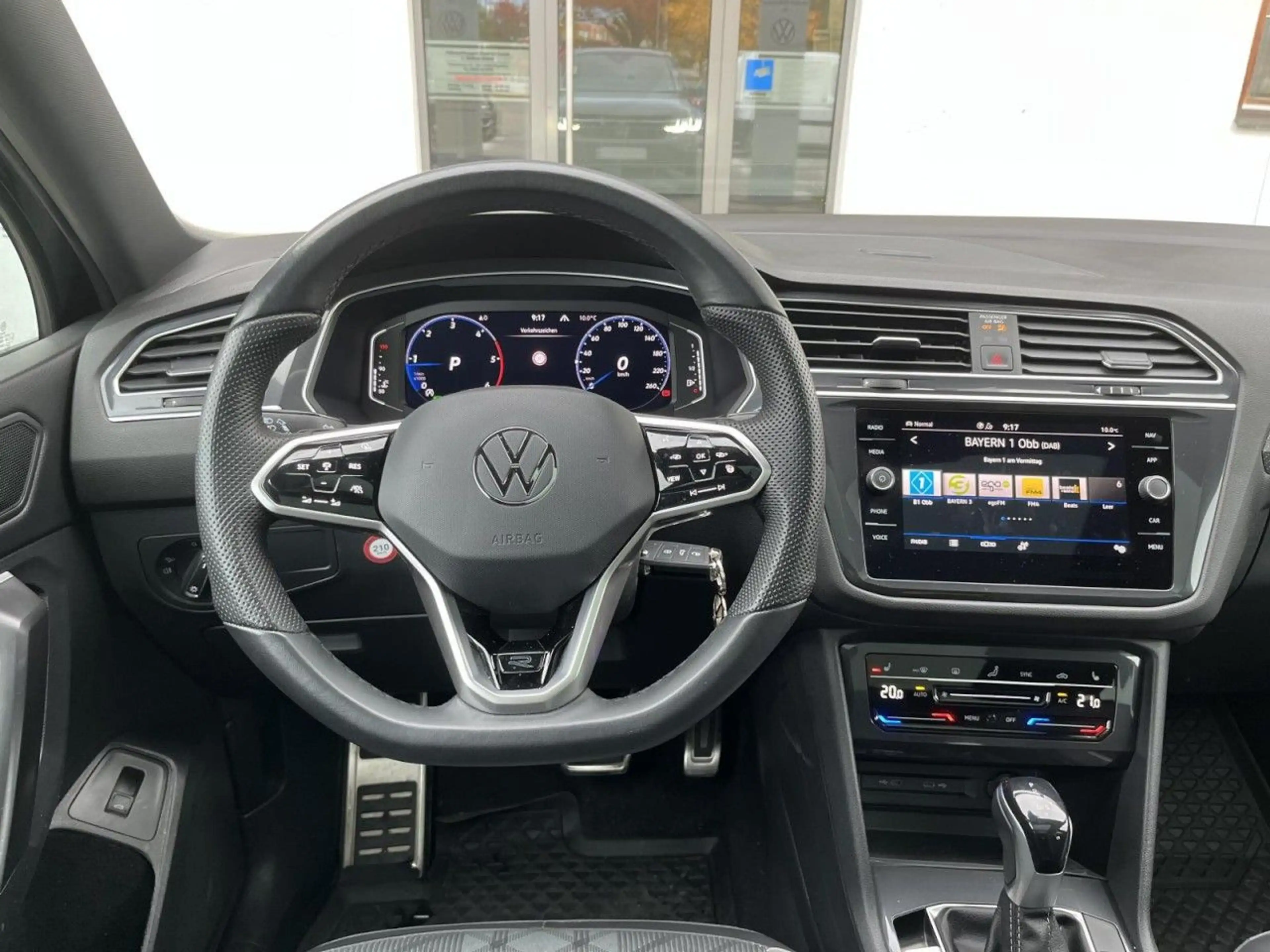 Volkswagen Tiguan Allspace 2,0 TDI DSG 4Motion R-Line Black — photo 10
