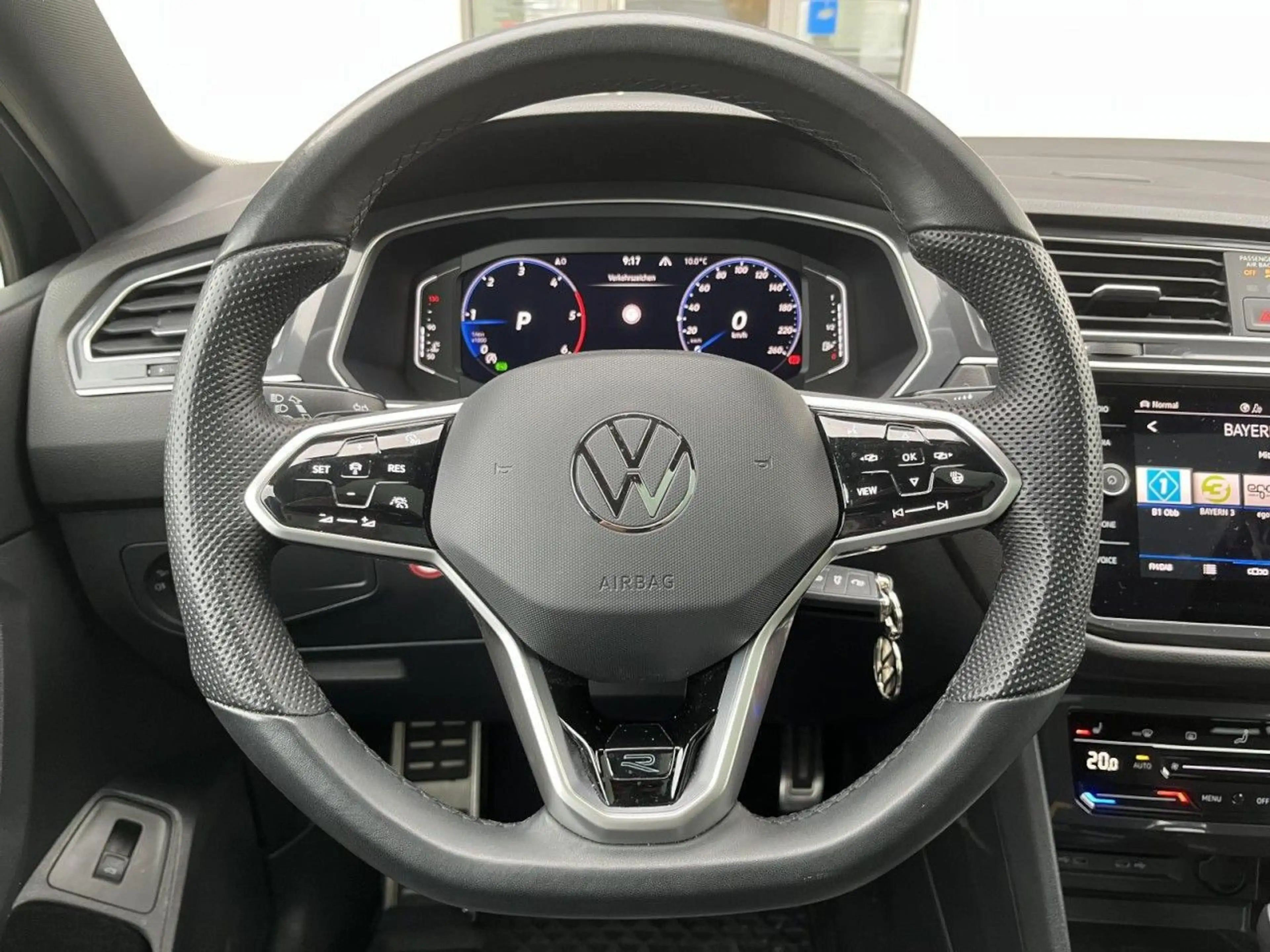 Volkswagen Tiguan Allspace 2,0 TDI DSG 4Motion R-Line Black — photo 11