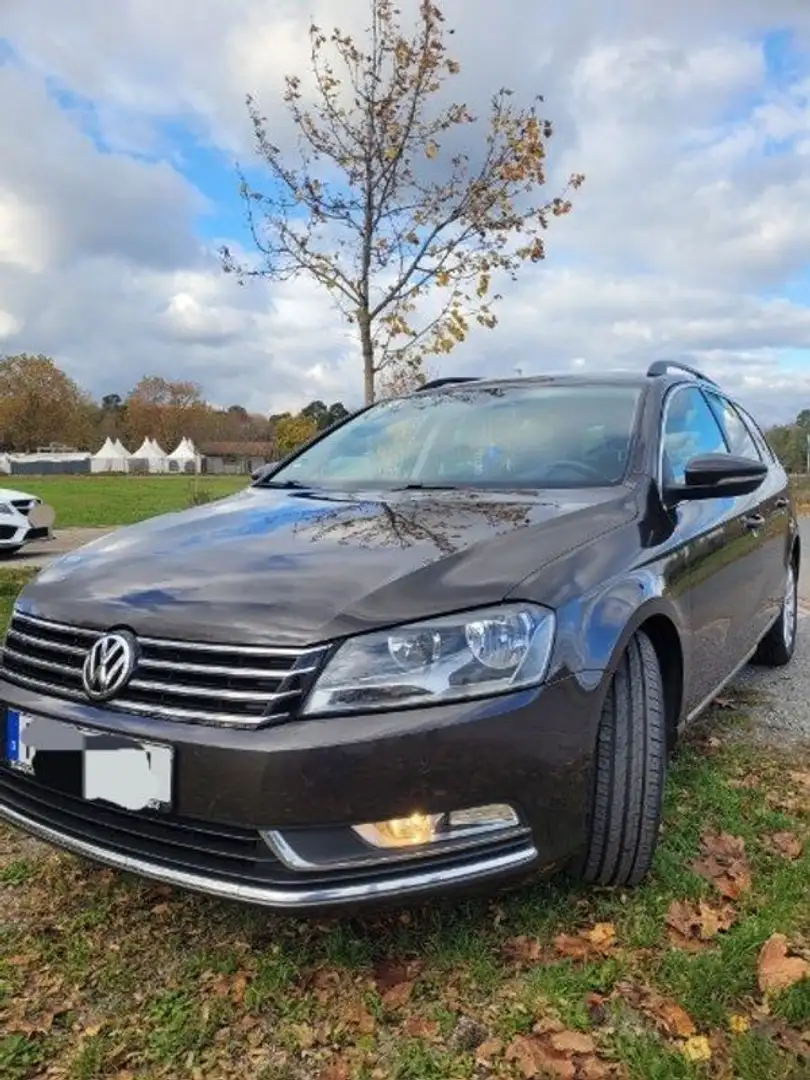 Volkswagen Passat Braun - 1