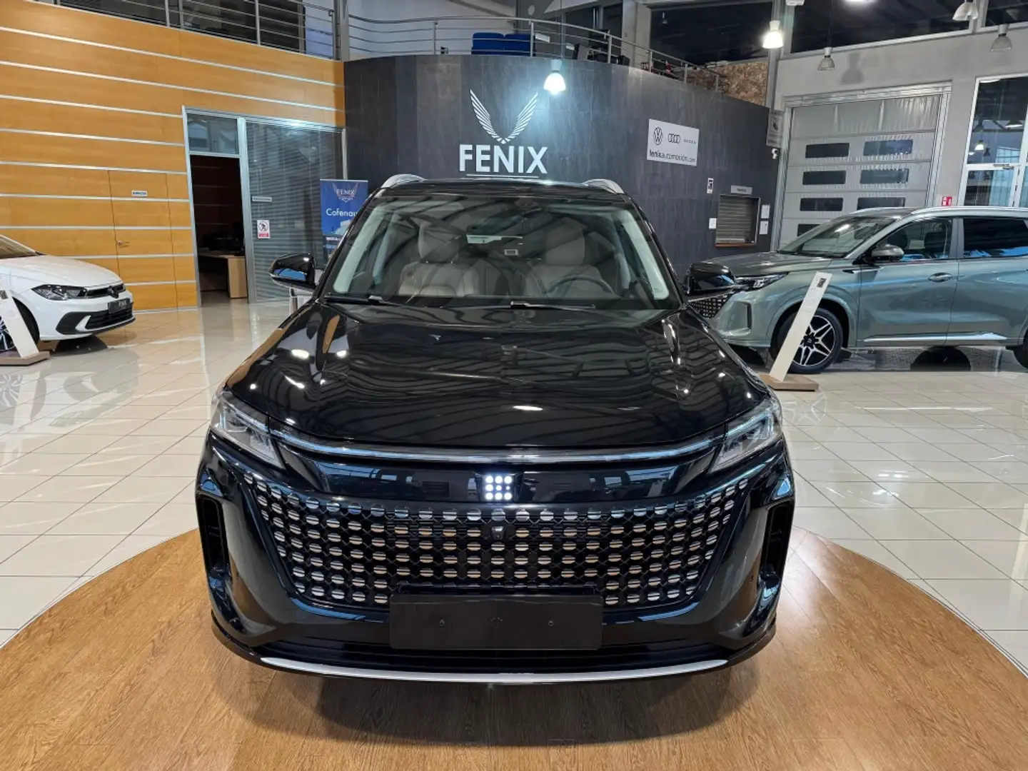 DFSK E5 Todoterreno Automático de 5 Puertas Negro - 2