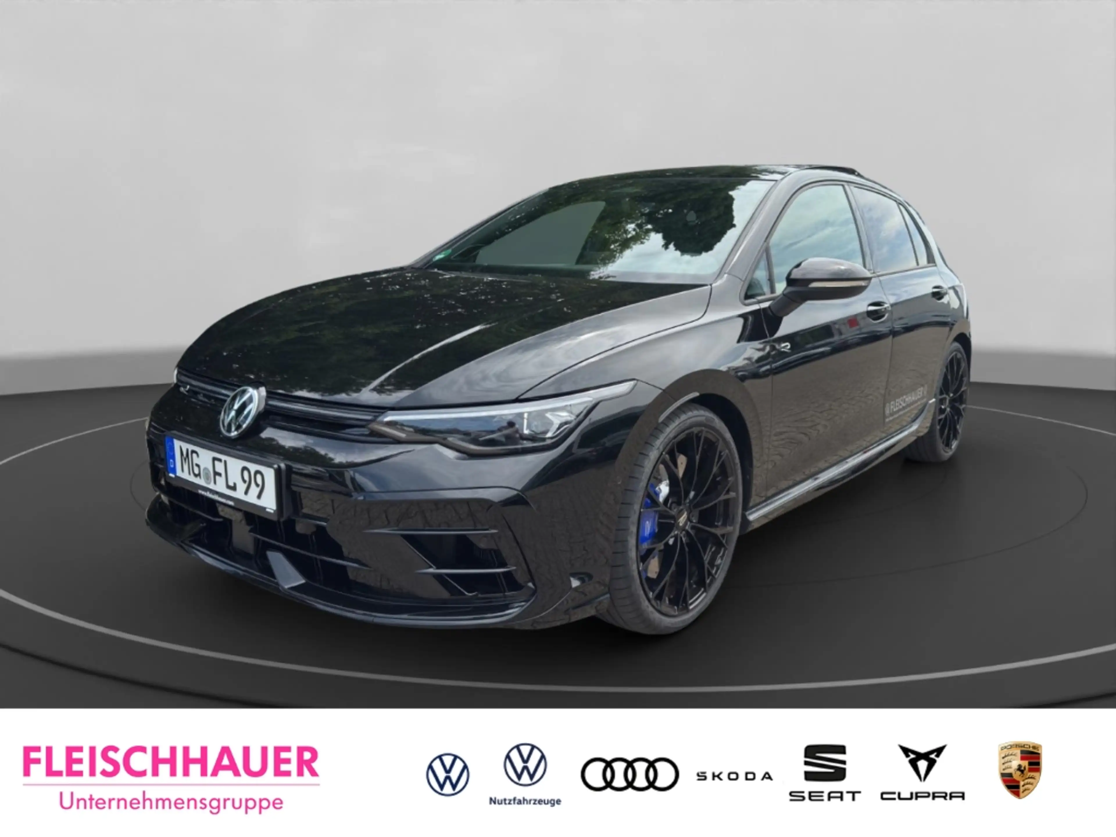 Volkswagen Golf R VIII 2.0 TSI Black Edition 4Motion AD Pano Navi Ak