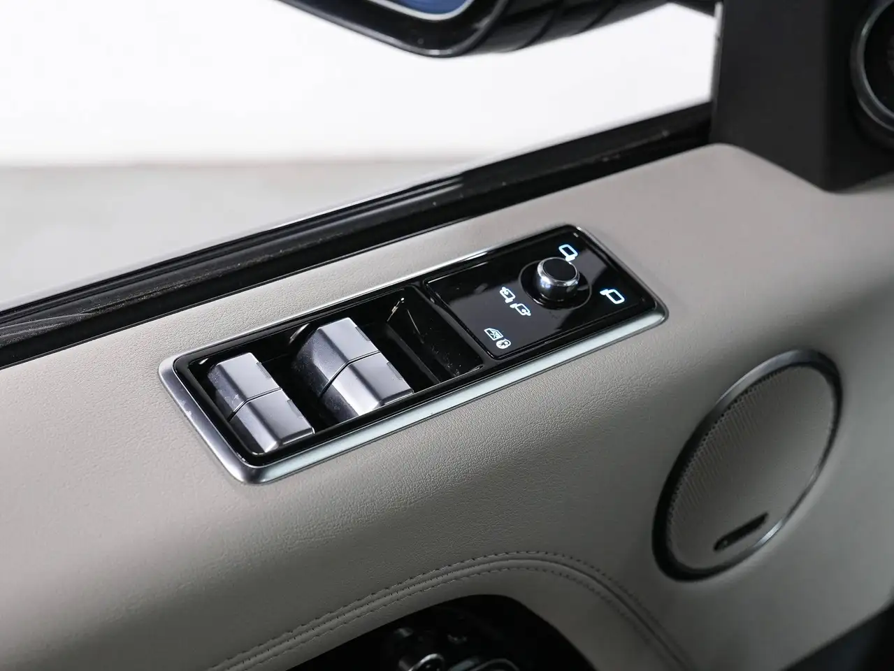 Land Rover Range Rover снимка Land Rover Range Rover