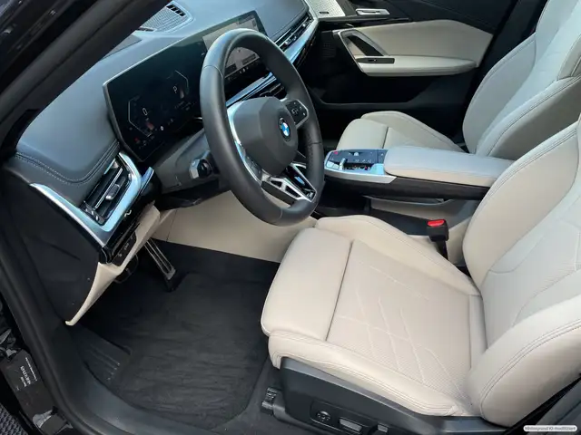 BMW X1 view 10