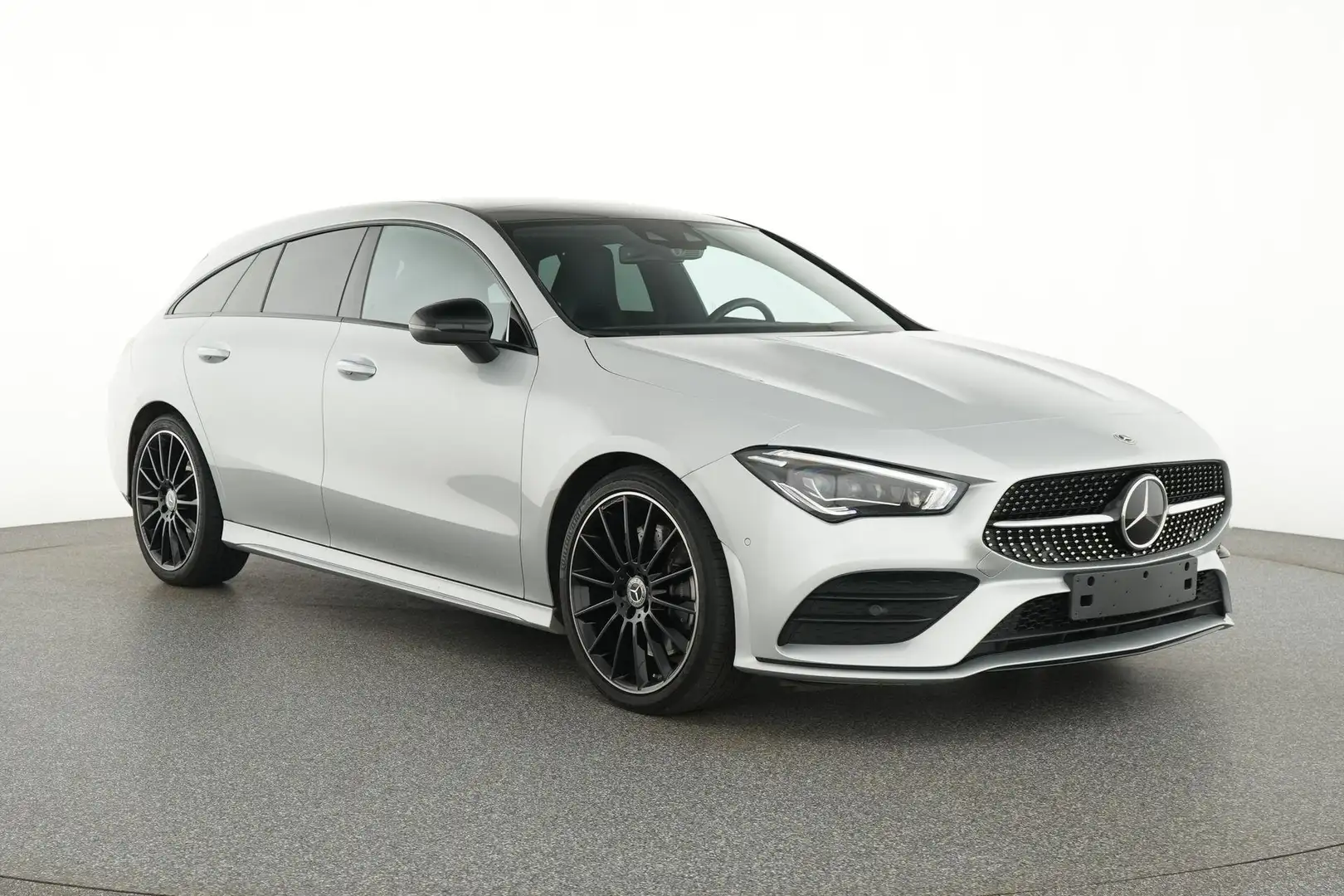Mercedes-Benz CLA 250 AMG Line Shooting Brake + 224 PK + PANO DAK + MULT Zilver - 2