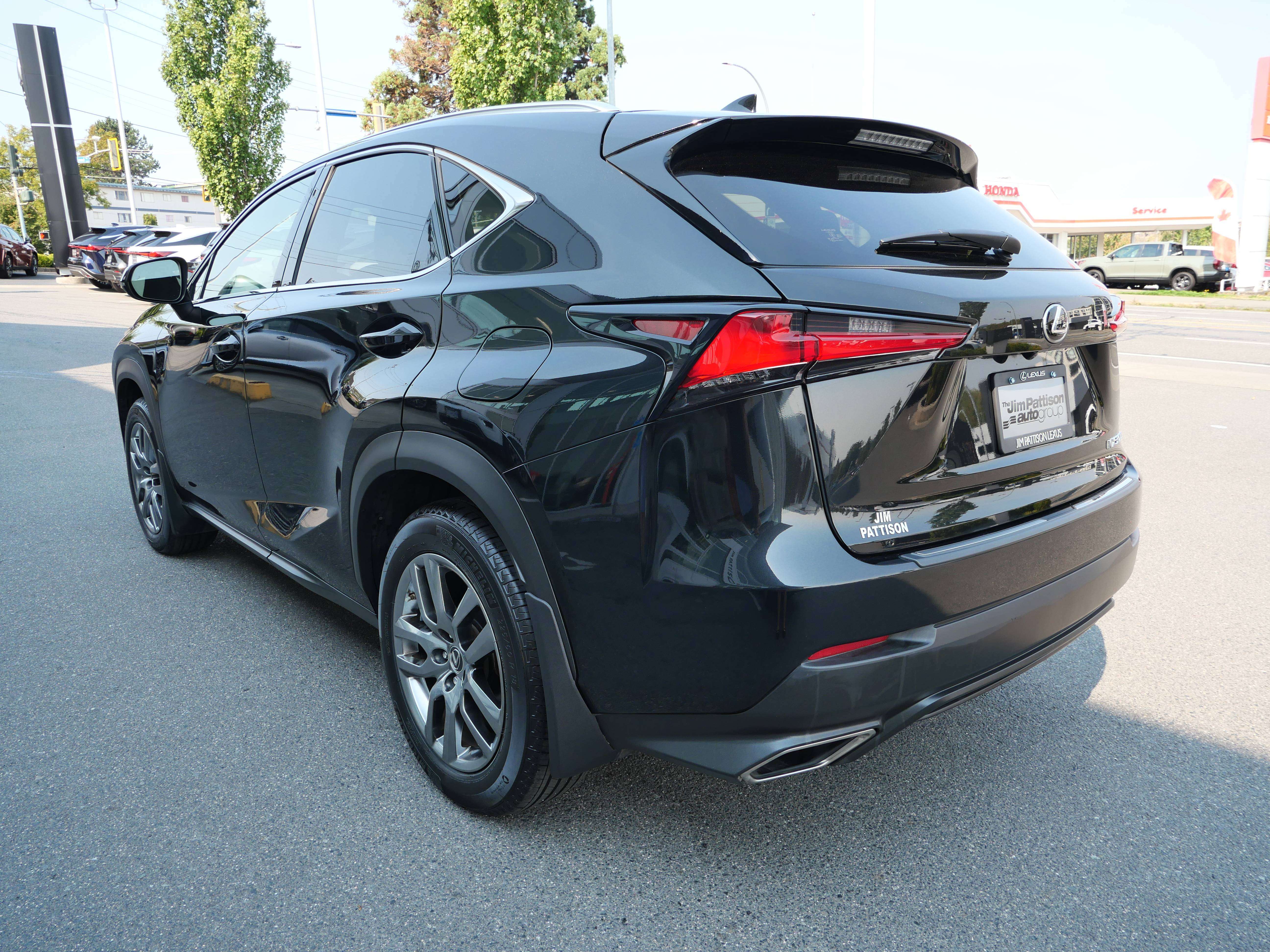 2021 Lexus NX 300 AWD | Premium Package | No Accident | 1 Owner — снимка 1