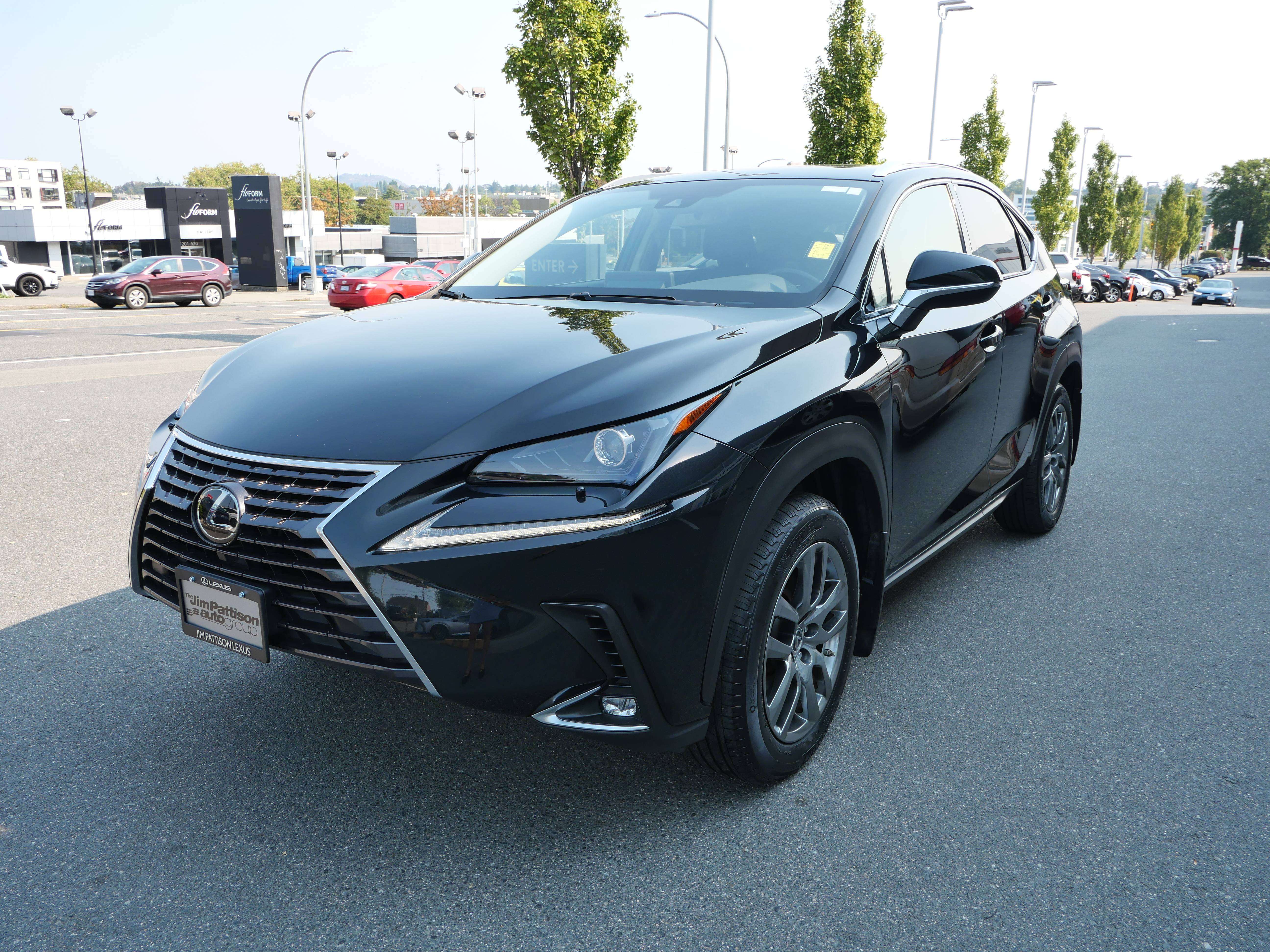 2021 Lexus NX 300 AWD | Premium Package | No Accident | 1 Owner — снимка 1