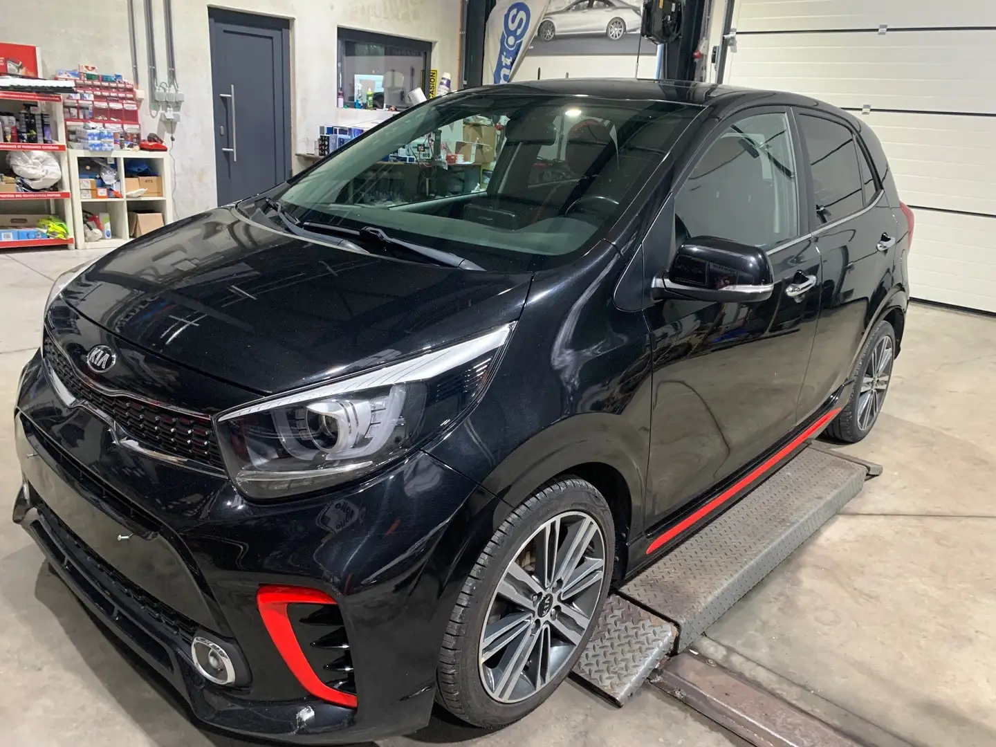Kia Picanto Picanto 1.2i GT Line,cuir,toit ouvrant,gps,clim.. Noir - 2