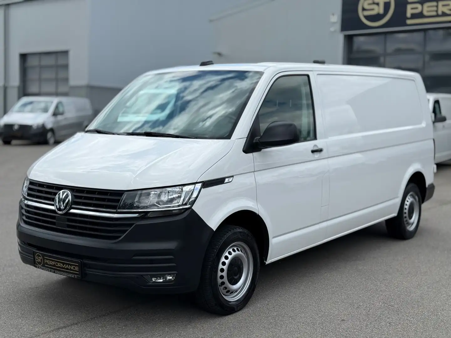 Volkswagen T6 Transporter T6.1 Transporter KLIMA 1HAND ACC STDHZ PDC EURO6 Blanc - 1