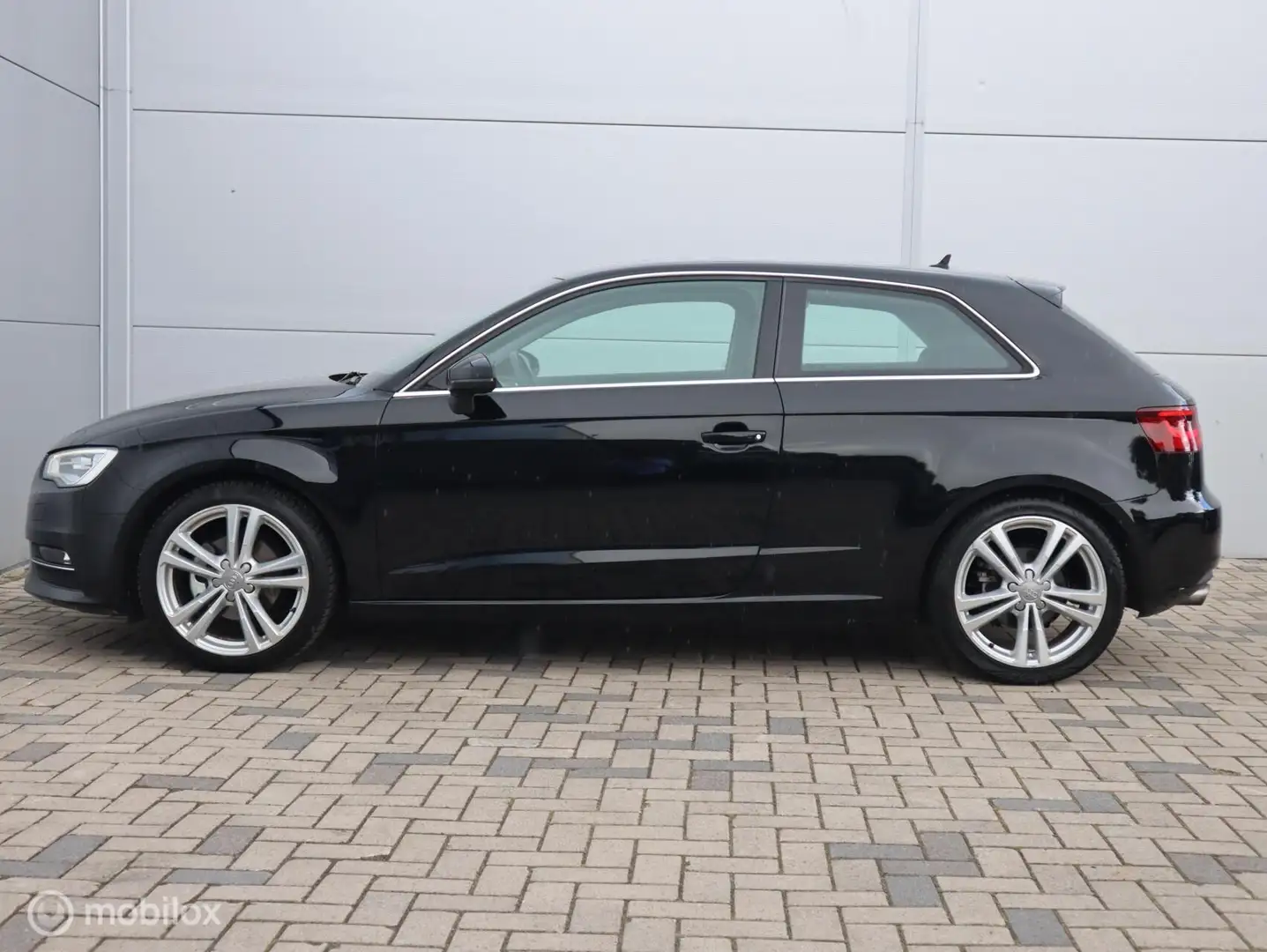 Audi A3 1.4 TFSI S Line Xenon 18 inch Trekhaak Clima Cruis Nero - 2