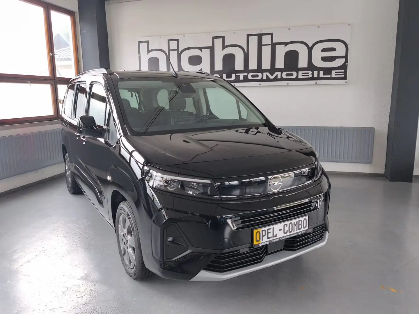Opel Combo Life Elegance-L2H1-7Sitze,LED,SHZ,RFK,M1 Schwarz - 1