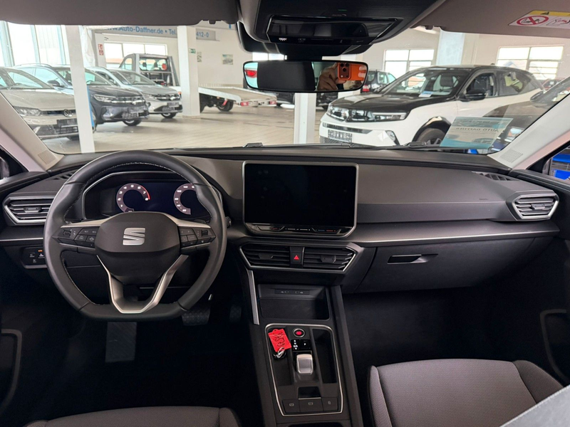 SEAT Leon 1.5 eTSI ACT 110kW Style DSG Sportstour. — photo 23