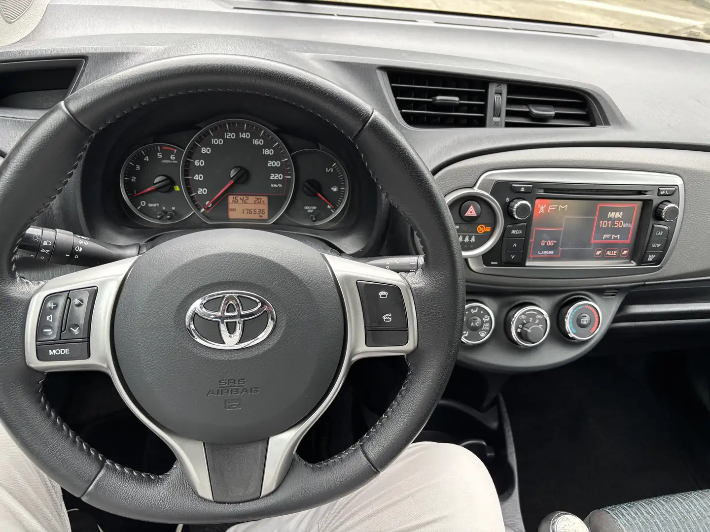 Toyota Yaris 1.4 D-4D Active DPF - 1