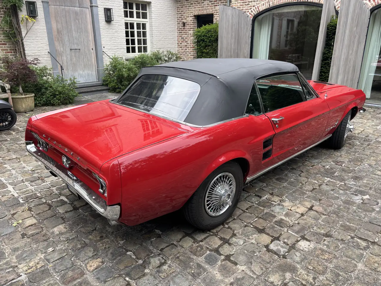 Ford Mustang v8 Handgeschakeld Cabrio, foto 2
