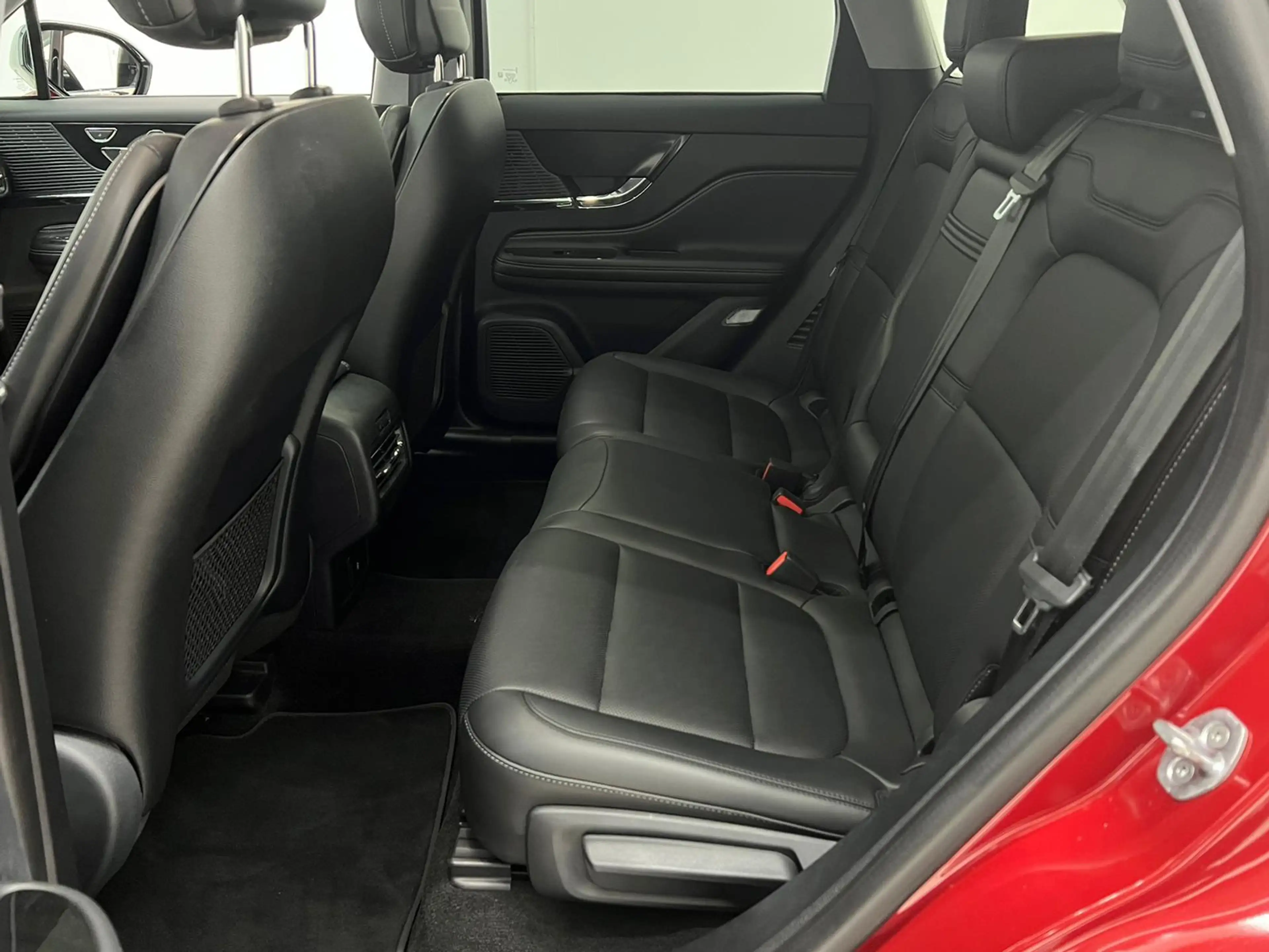 Lincoln Corsair 2.0T Reserve — photo 14