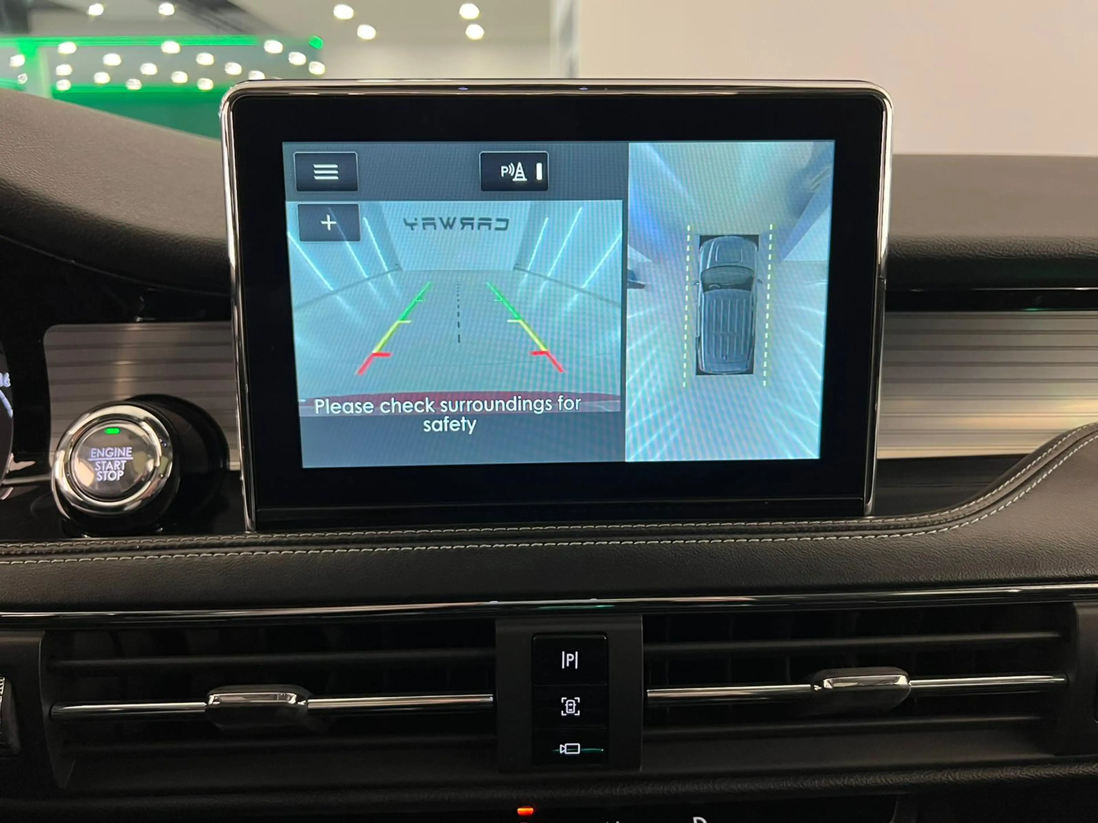 Lincoln Corsair 2.0T Reserve — photo 12