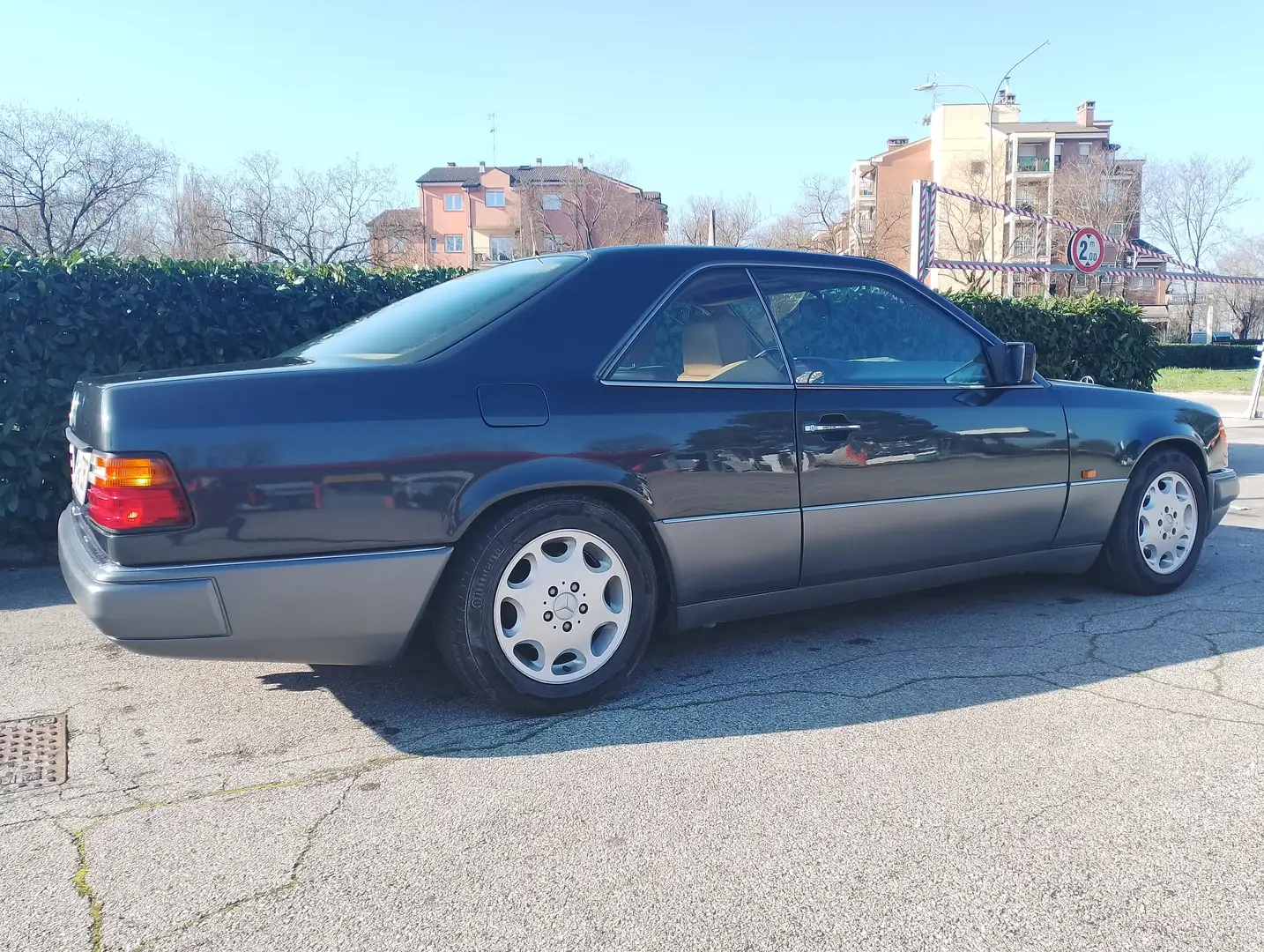 Mercedes-Benz 300 CE 24v Albastru - 1