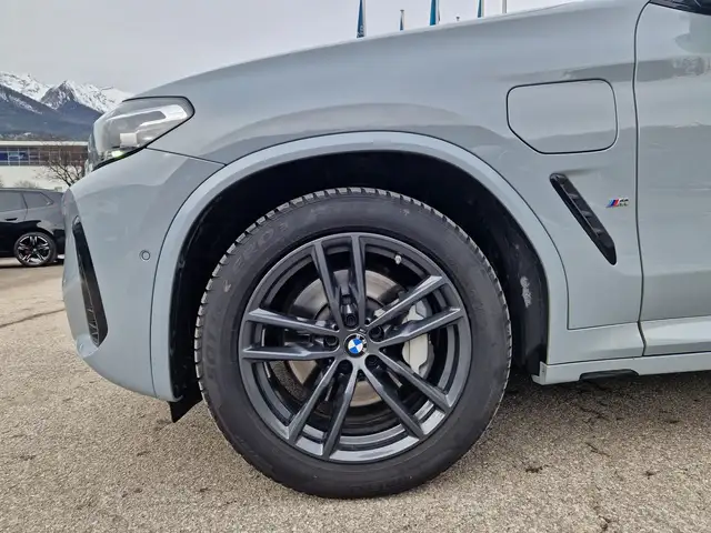 BMW X3 xDrive30e Ansicht 3