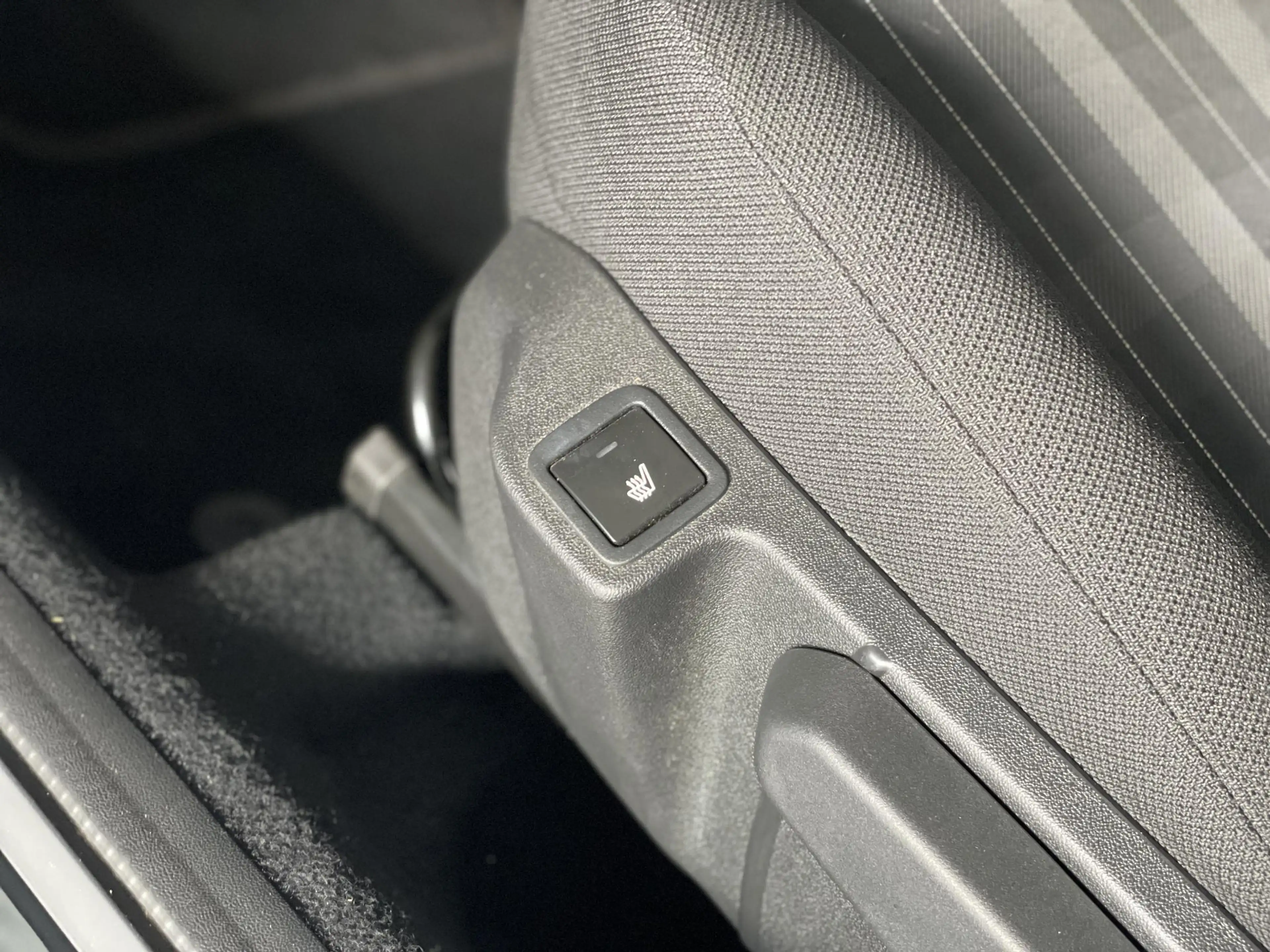 Peugeot 108 1.0 e-VTi Active TOP! — photo 22