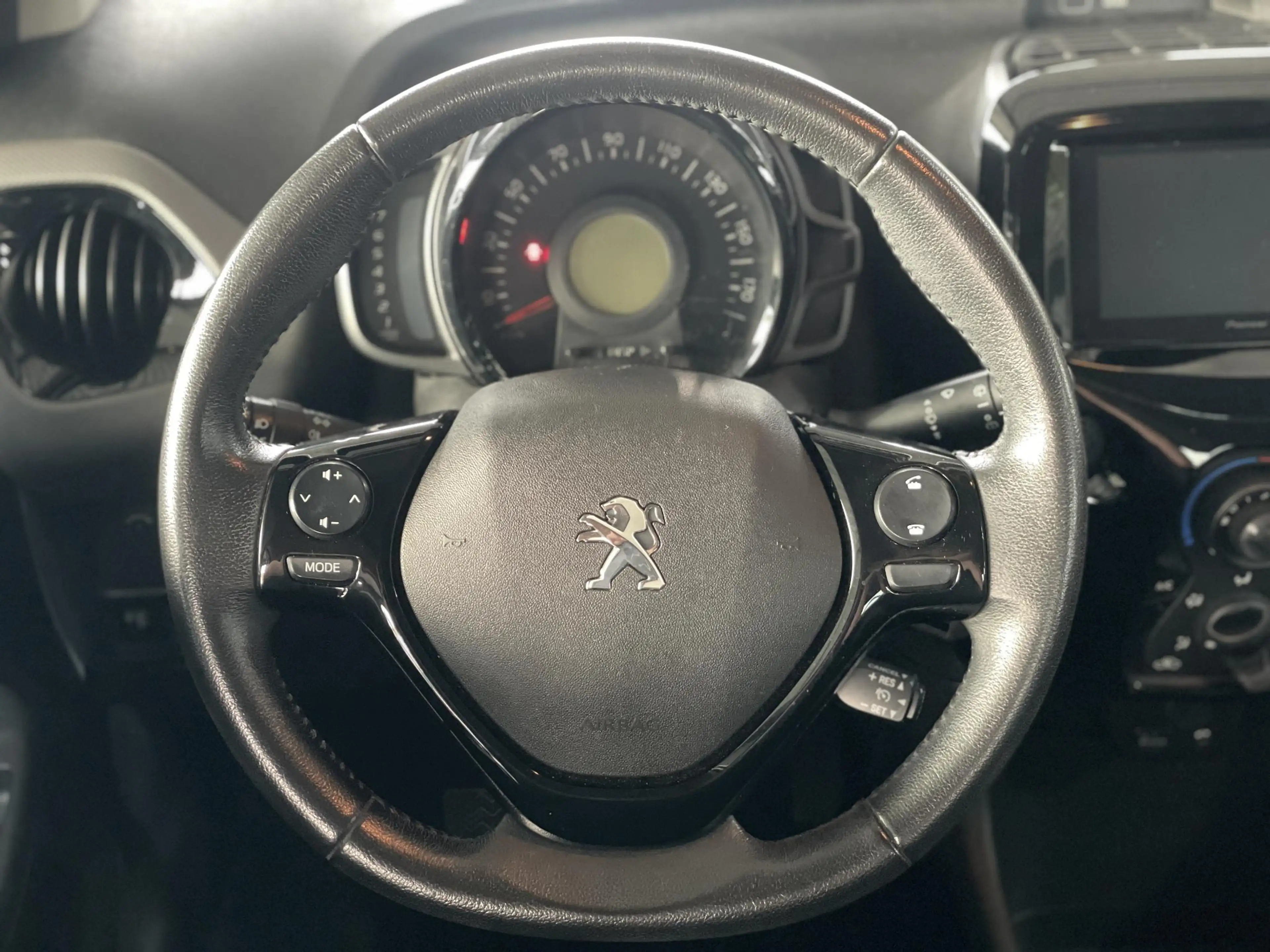 Peugeot 108 1.0 e-VTi Active TOP! — photo 14