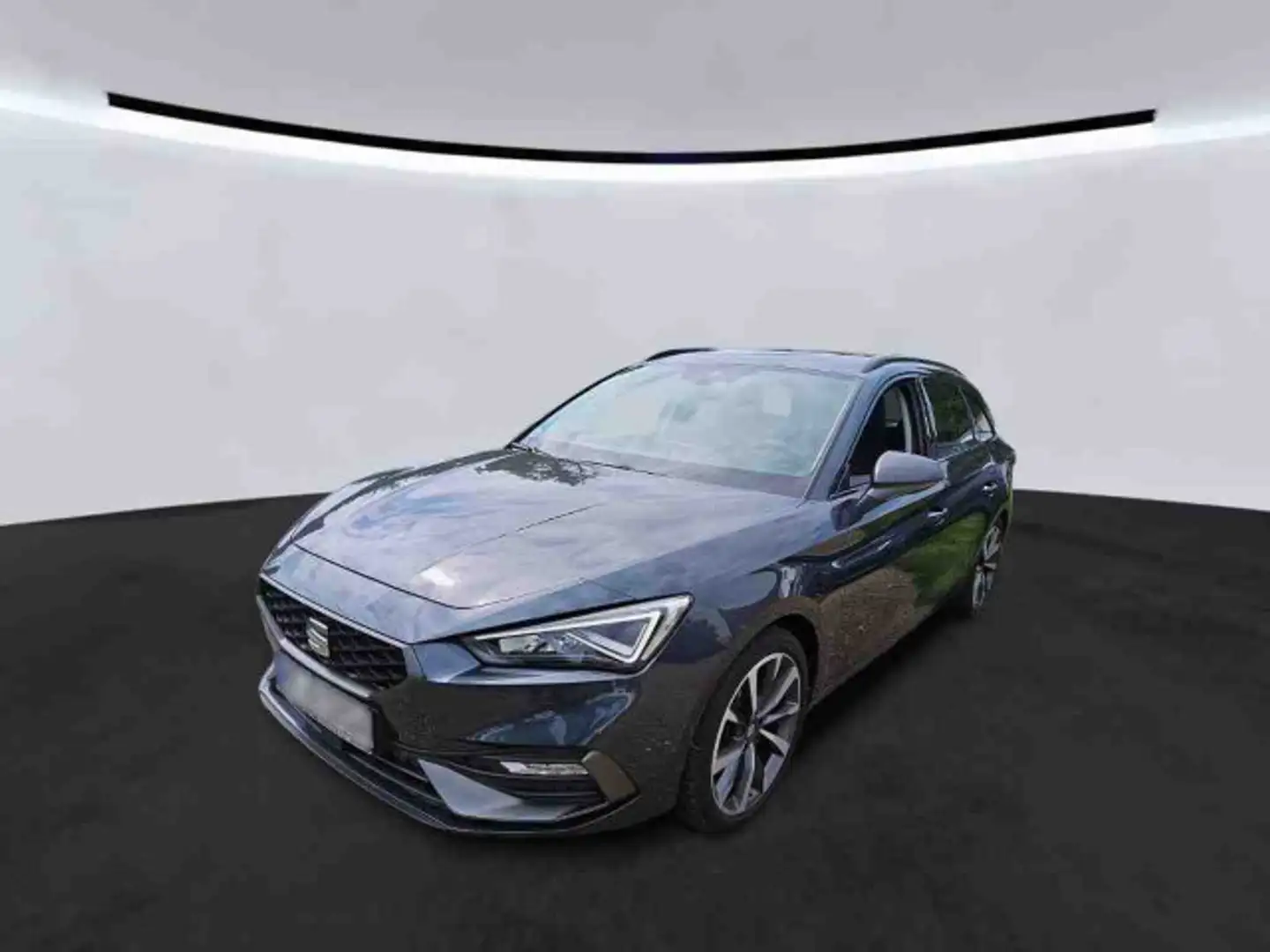 SEAT Leon ST 1.5 eTSI FR DSG *ACC*NAV+*LED*R-CAM*SHZ* Grau - 2