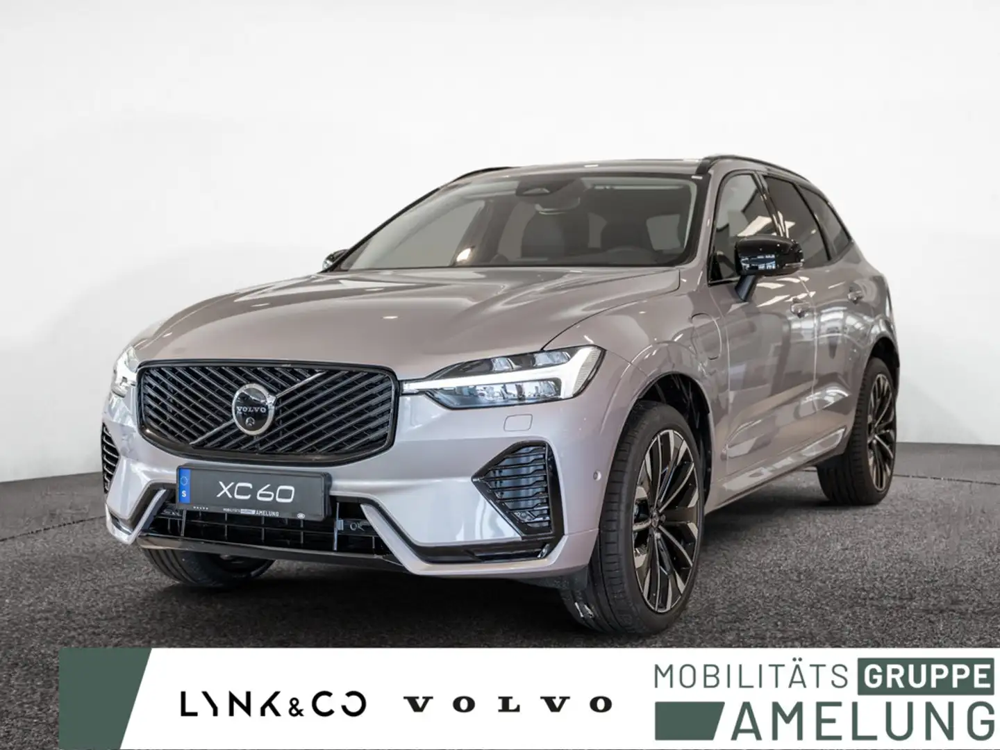 Volvo XC60 T8 AWD Ultra Dark Plug-In LED PANO 360° Silber - 1