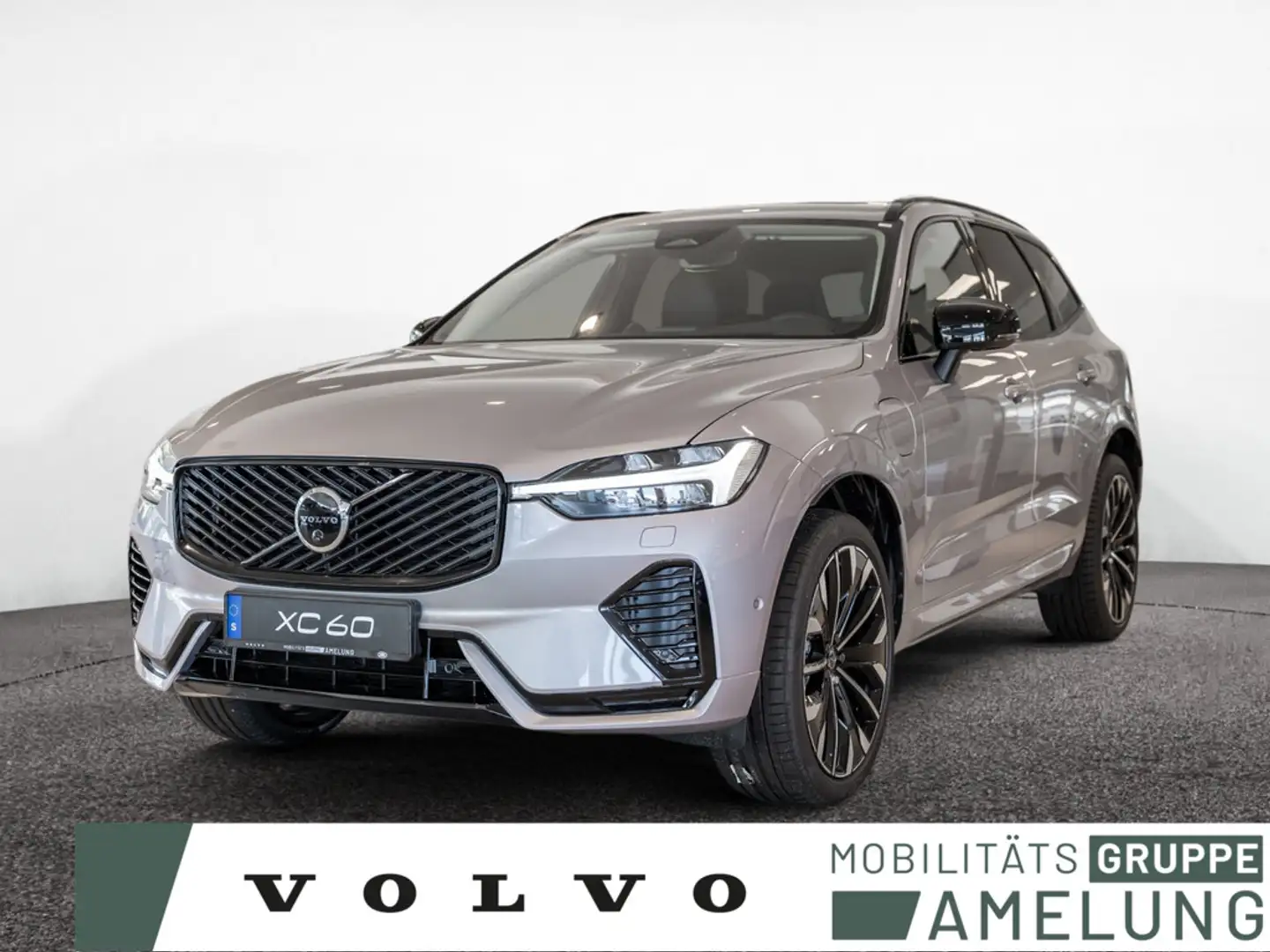 Volvo XC60 T8 AWD Ultra Dark Plug-In LED PANO 360° Zilver - 1