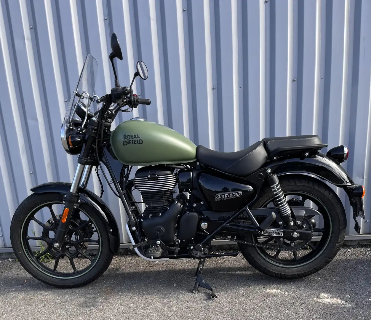 Royal Enfield Meteor 350 Vert - 2