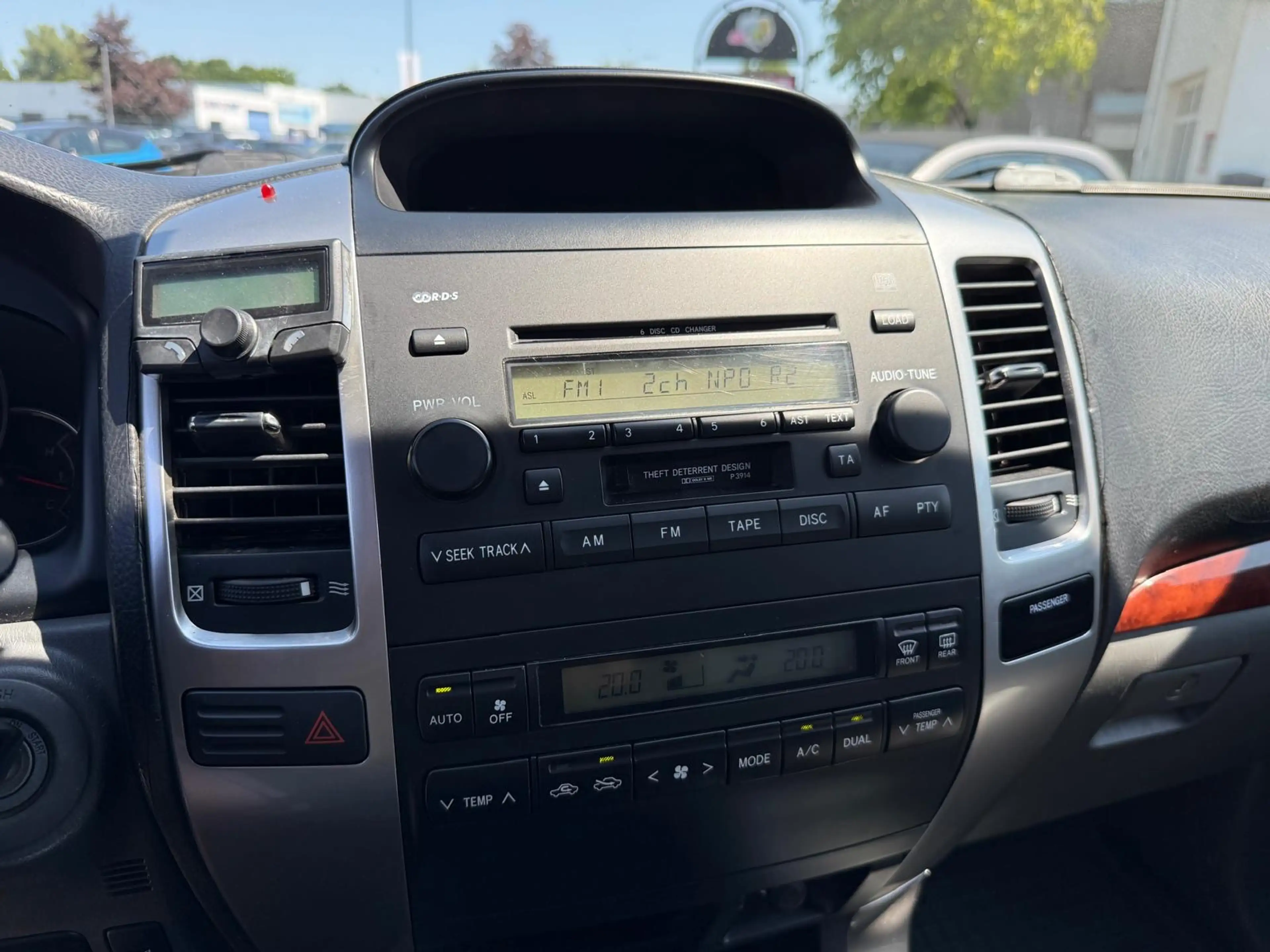 Toyota Land Cruiser 3.0 D-4D SX Window Van Aut. 4WD Clima Cruisecontr. — photo 8