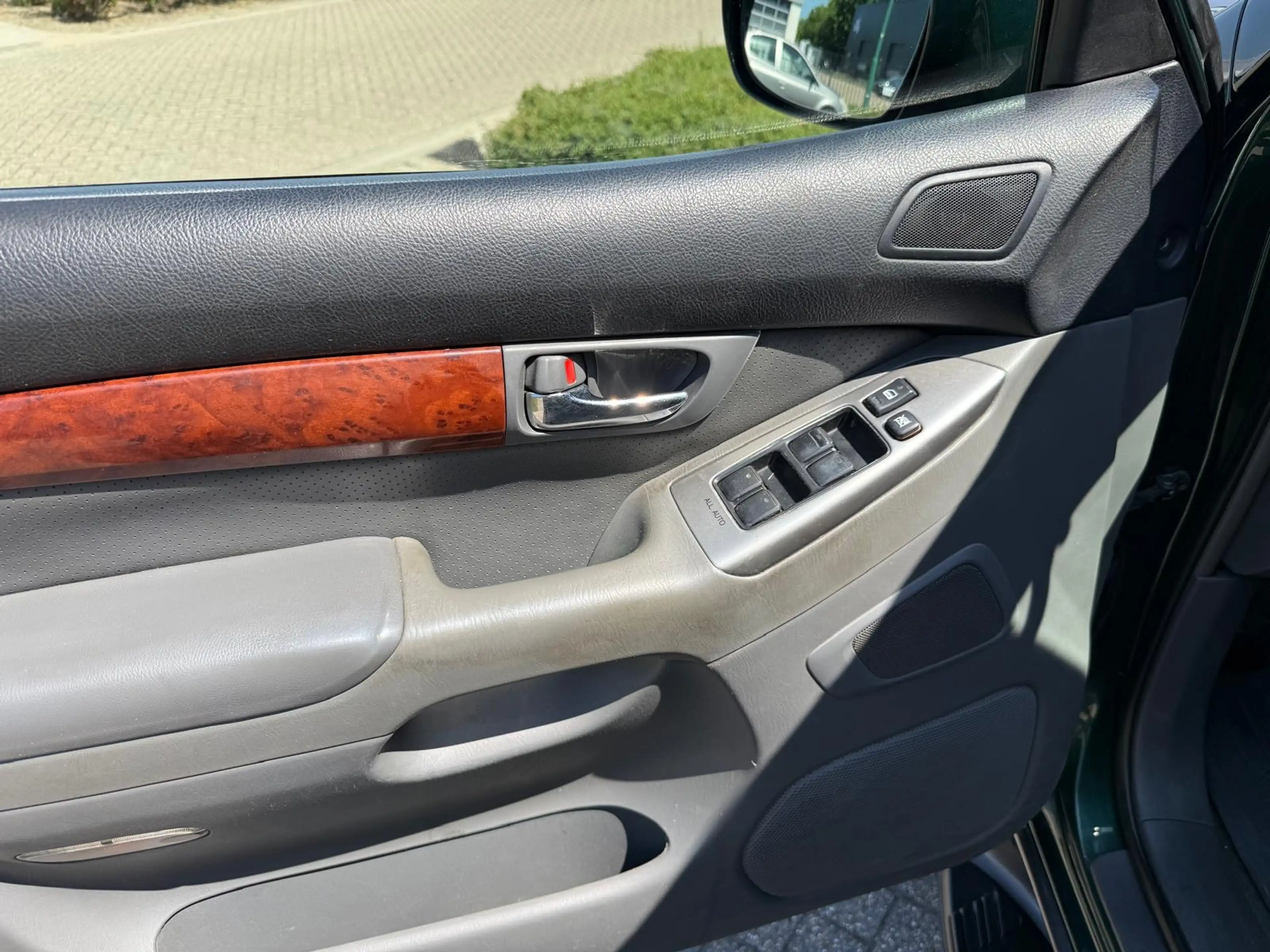 Toyota Land Cruiser 3.0 D-4D SX Window Van Aut. 4WD Clima Cruisecontr. — photo 13