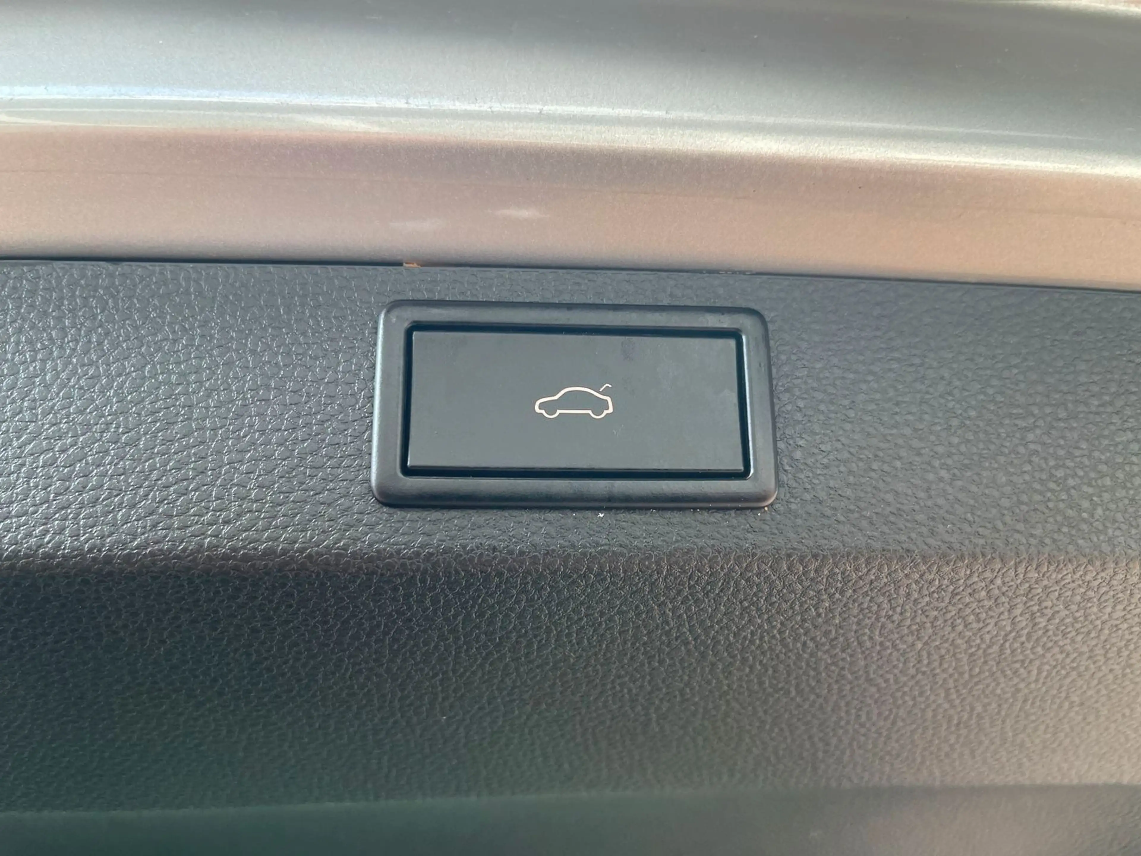 Skoda Karoq Style SHZ+CarPlay+RFK+LED+Tempomat — photo 8