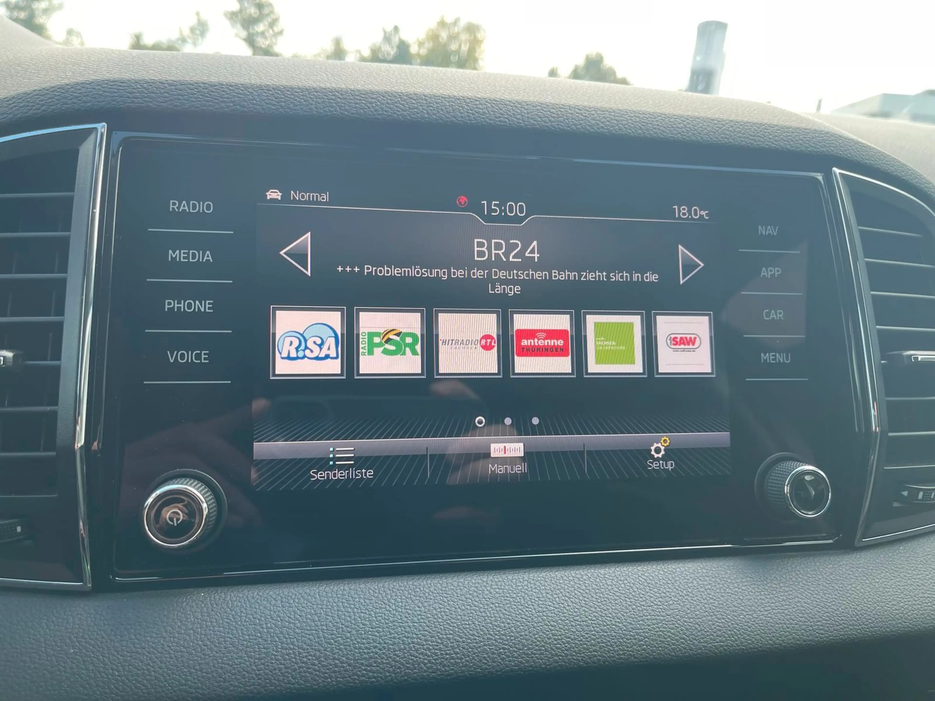 Skoda Karoq Style SHZ+CarPlay+RFK+LED+Tempomat — photo 15