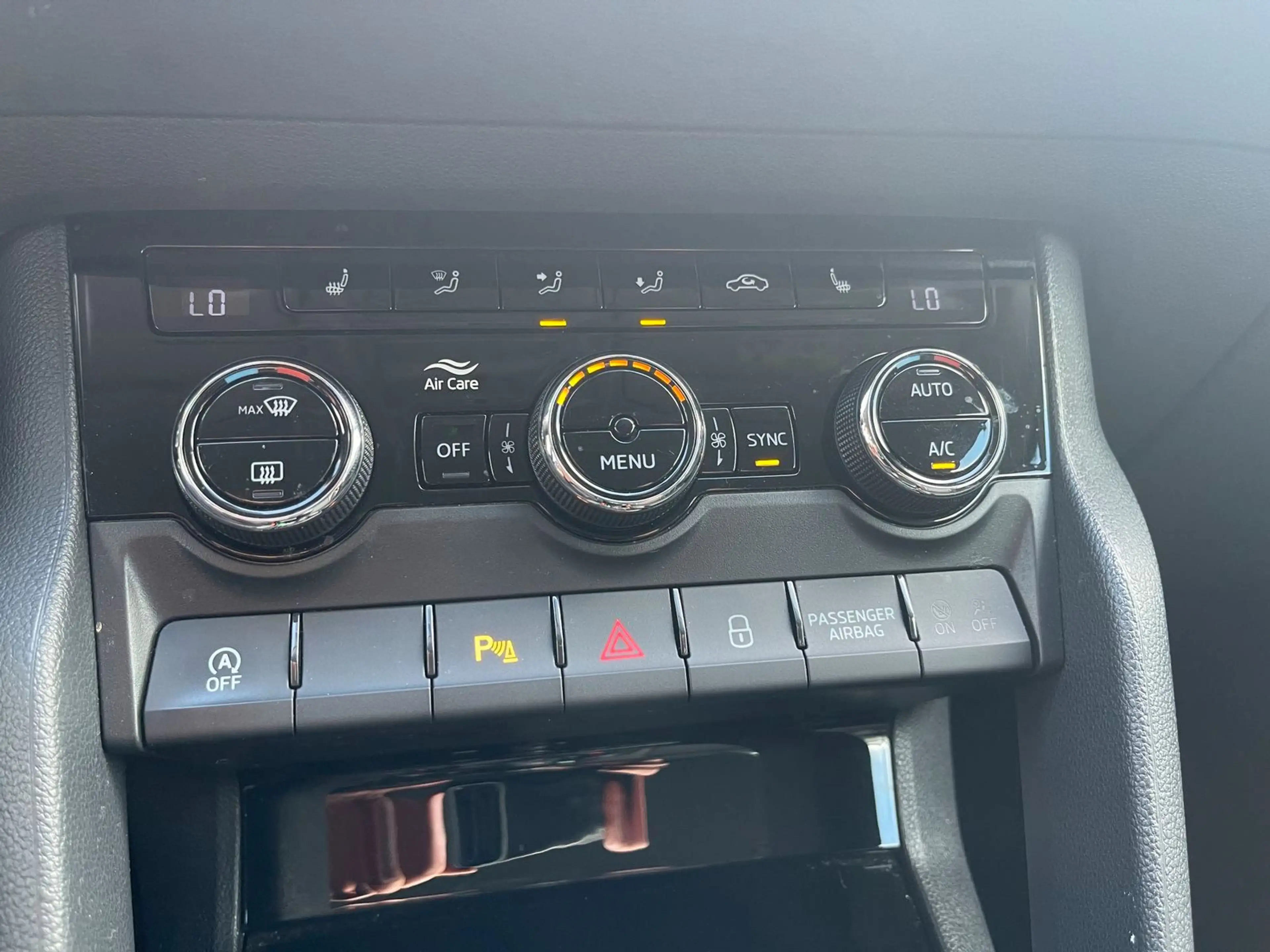Skoda Karoq Style SHZ+CarPlay+RFK+LED+Tempomat — photo 13