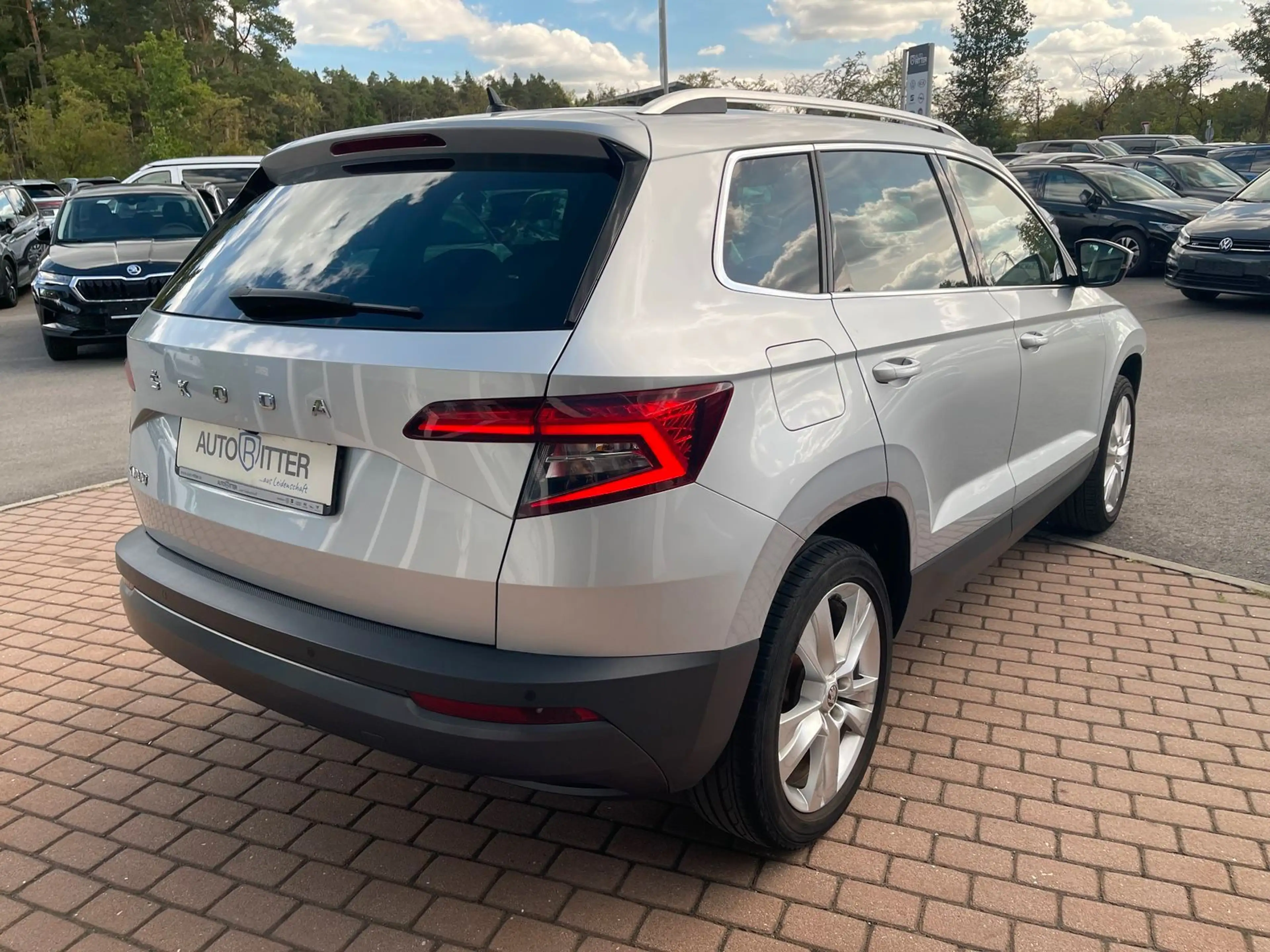 Skoda Karoq Style SHZ+CarPlay+RFK+LED+Tempomat — photo 4