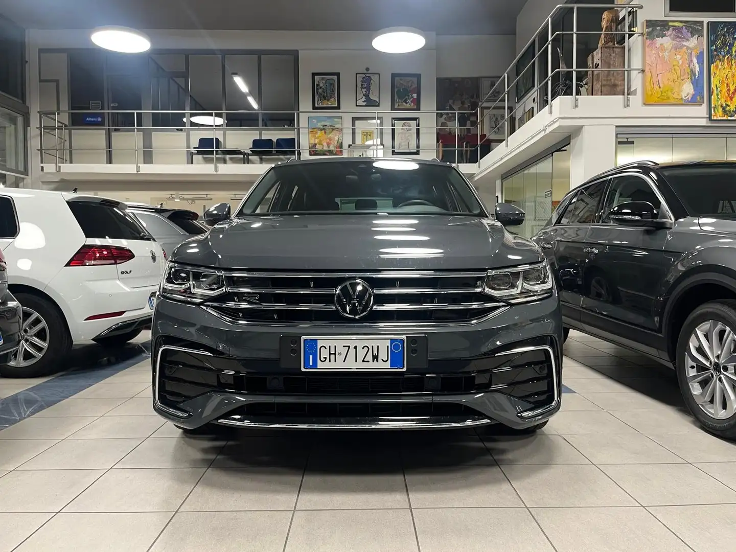 Volkswagen Tiguan Tiguan II 2021 2.0 tsi R-Line 4motion 190cv dsg Grigio - 1