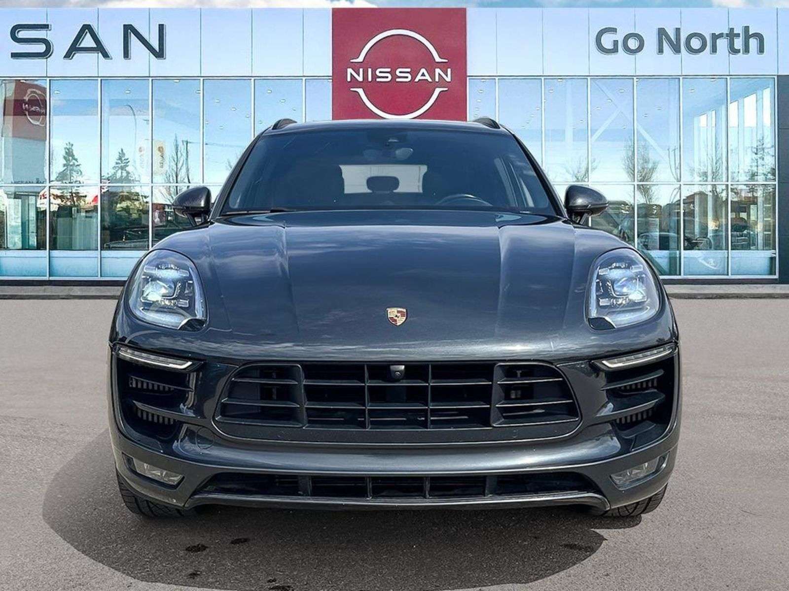 2018 Porsche Macan GTS/AWD/360HP!!/SPORTS EXHAUST/18-WAY POWR SEATS/C alt 2