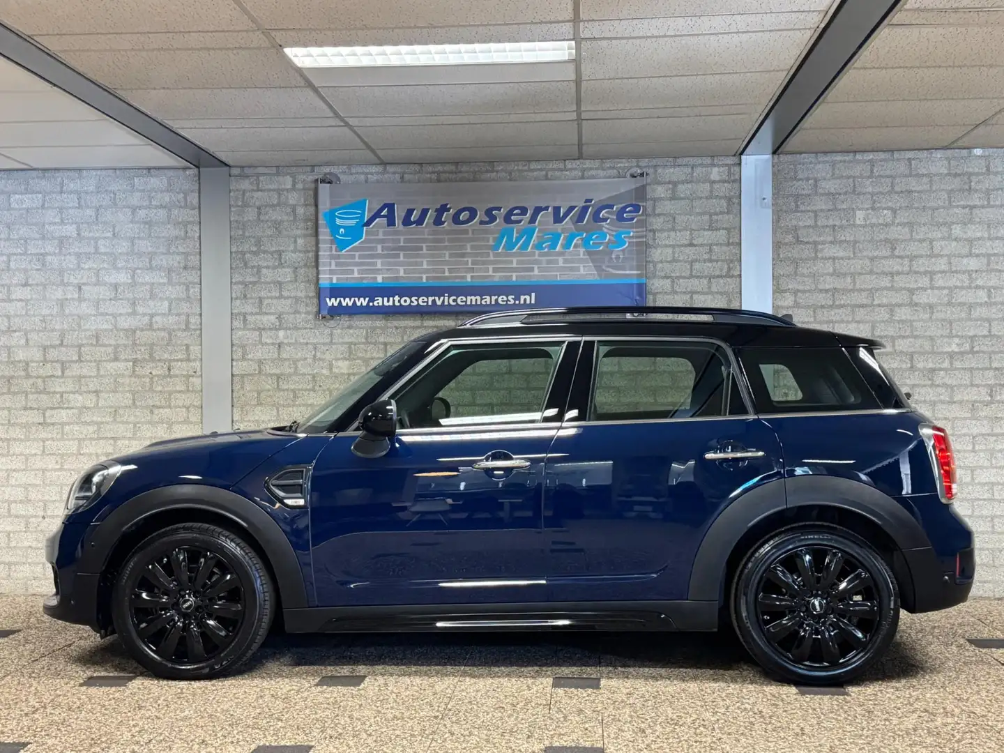 MINI Cooper Countryman Mini 1.5 Business Edition, Navi, cruise, Sportlede Blauw - 2