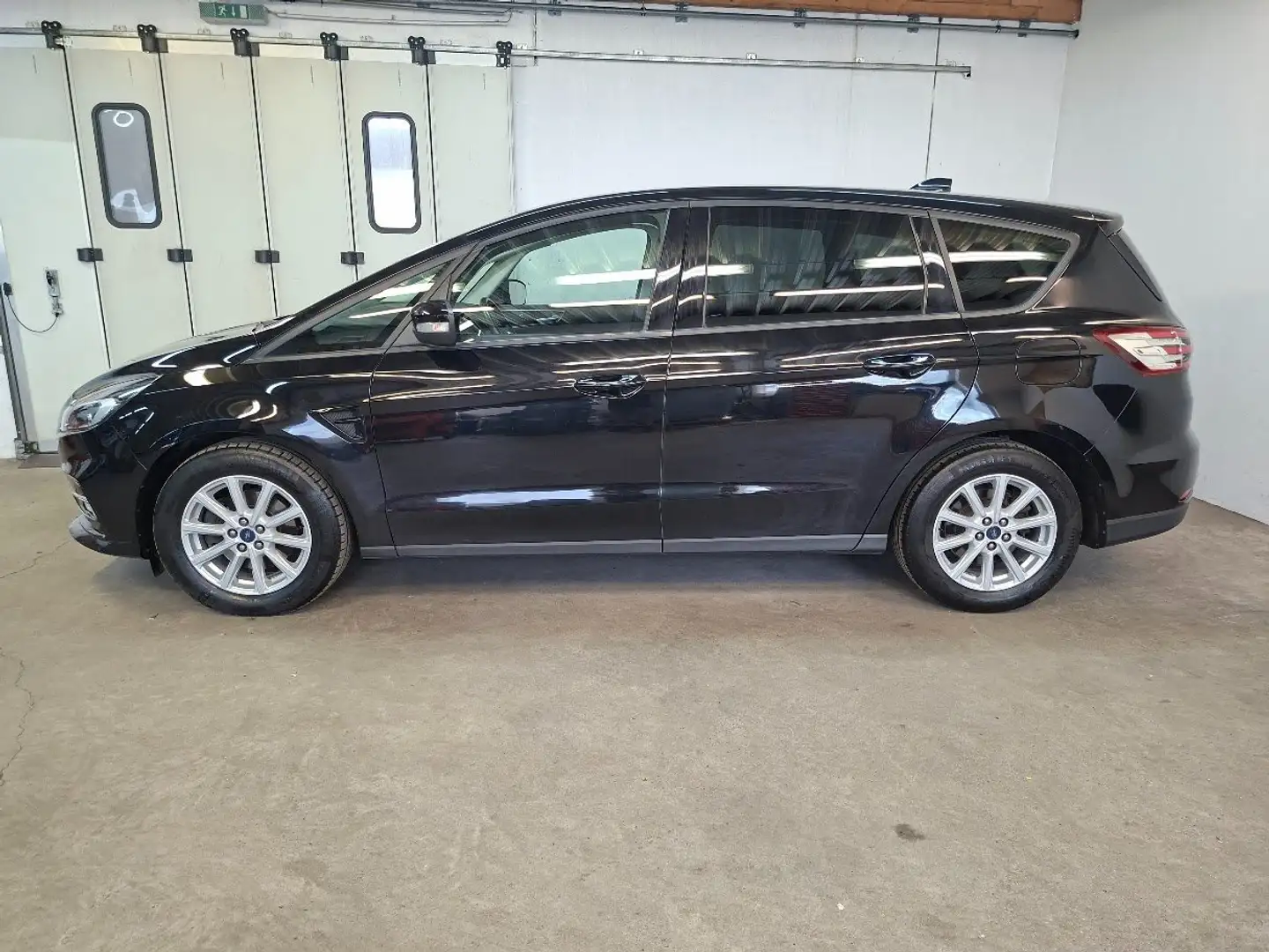 Ford S-Max 2.0 EcoBlue Aut. LED, Kamera, W-Paket Schwarz - 2