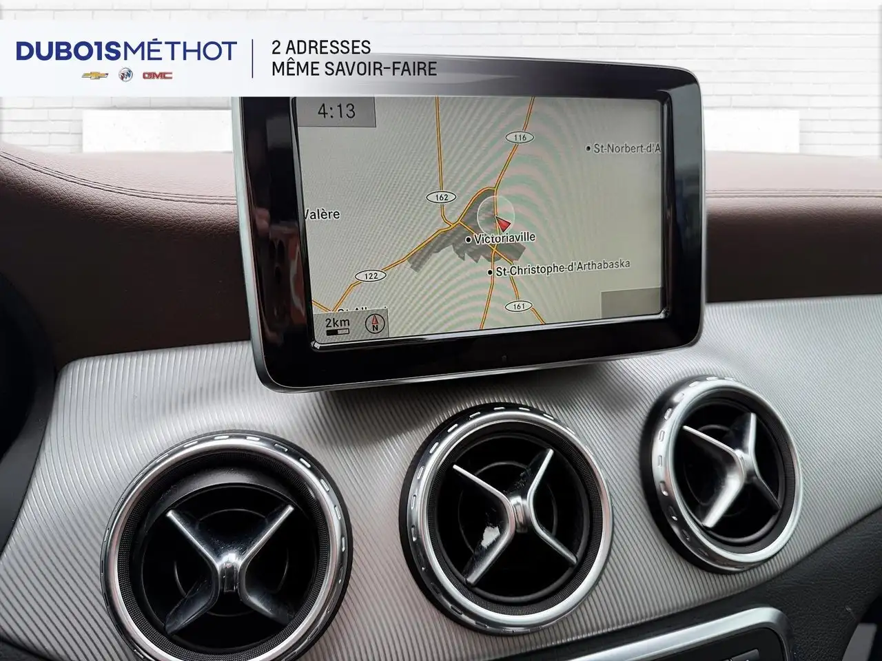 Mercedes-Benz GLA снимка Mercedes-Benz GLA